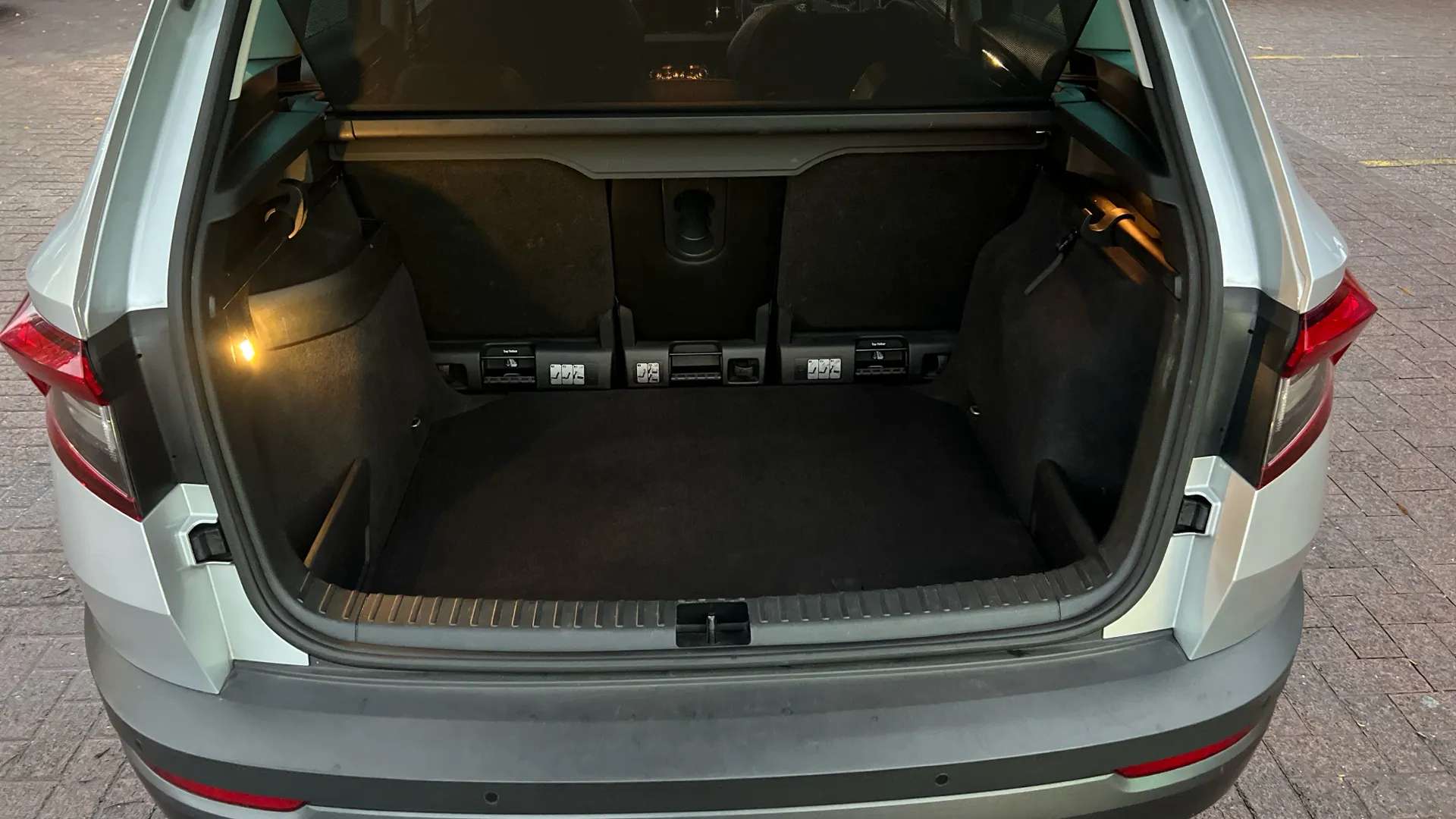 2020 SKODA KAROQ 2020 SKODA KAROQ