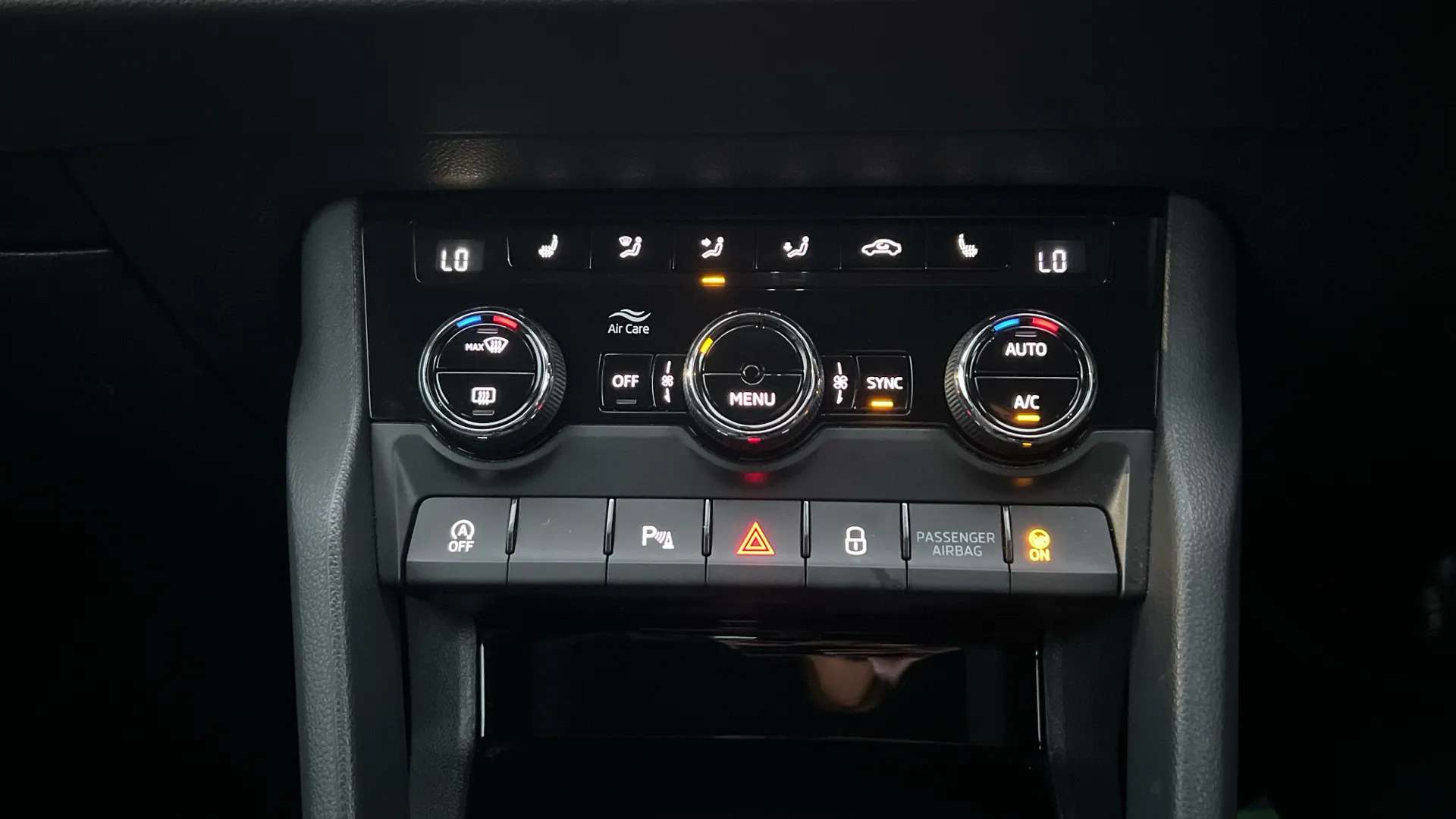 2020 SKODA KAROQ 2020 SKODA KAROQ