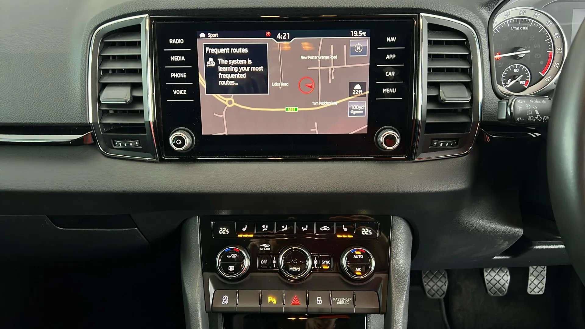 2018 SKODA KAROQ 2018 SKODA KAROQ