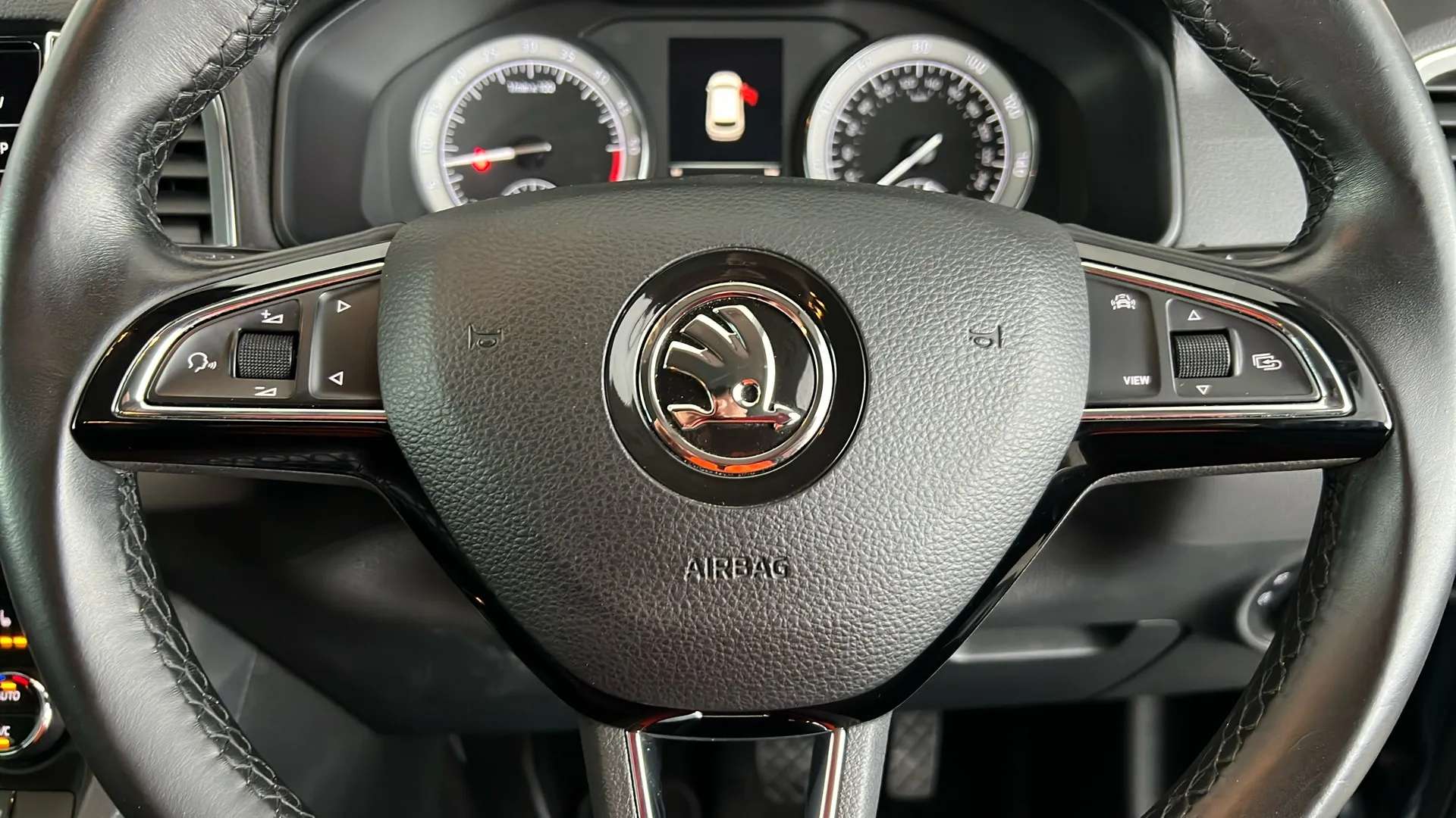 2018 SKODA KAROQ 2018 SKODA KAROQ