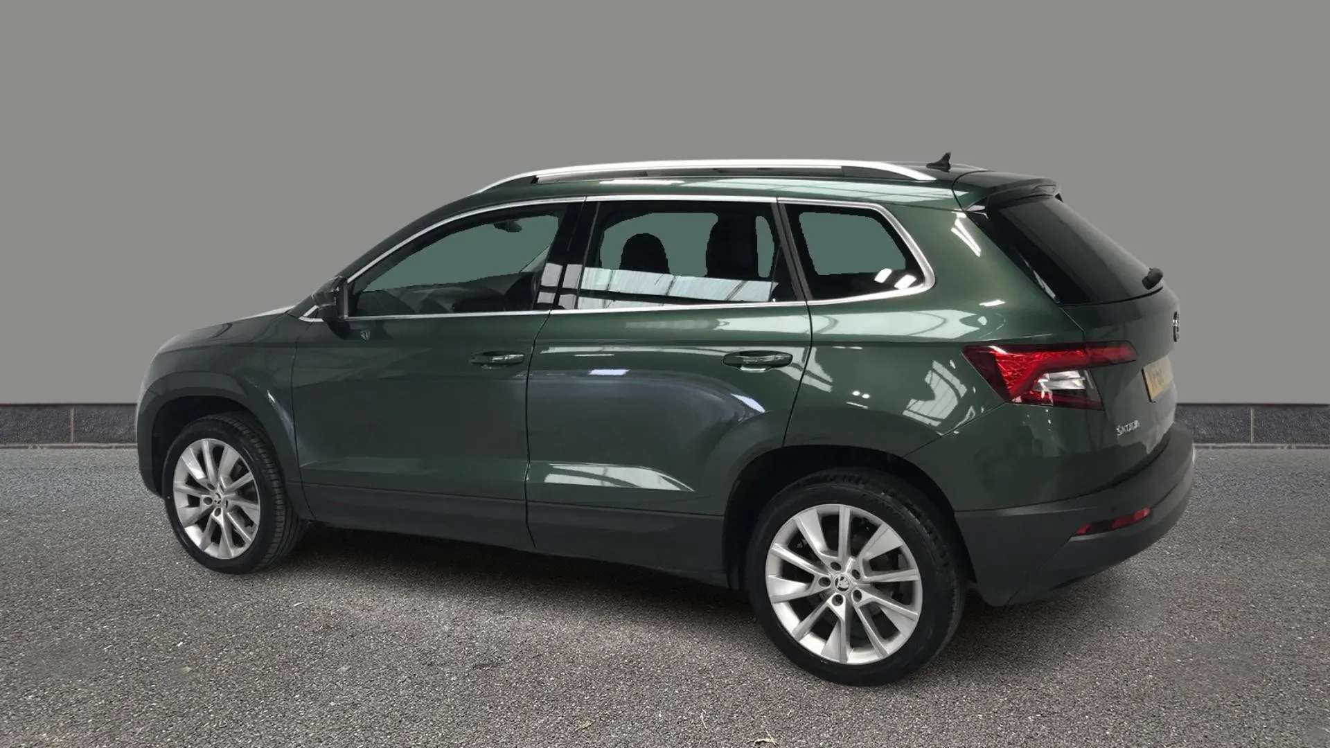 A 2018 SKODA KAROQ 1.6 TDI SE L A 2018 SKODA KAROQ 1.6 TDI SE L