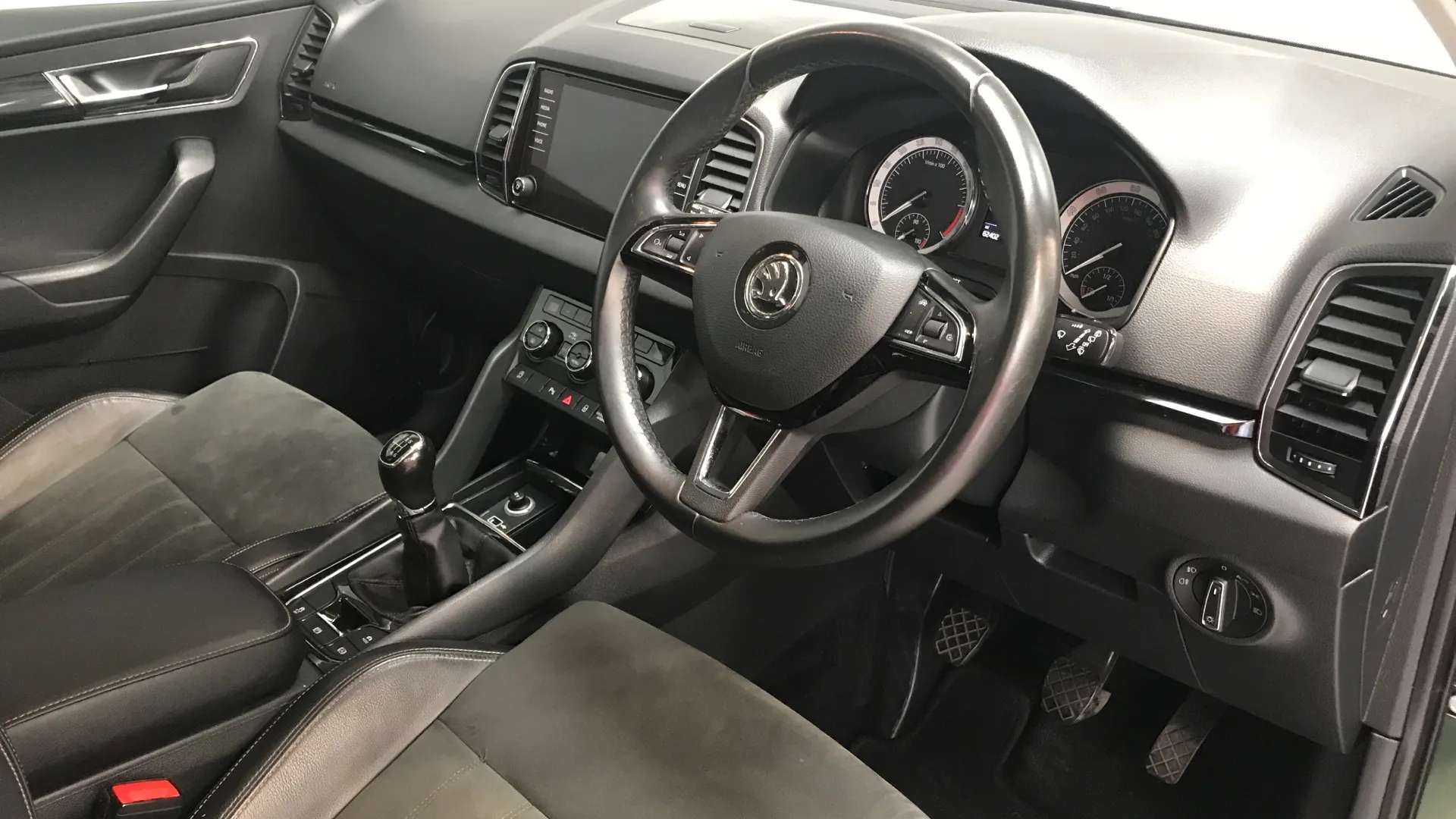 2018 SKODA KAROQ 2018 SKODA KAROQ
