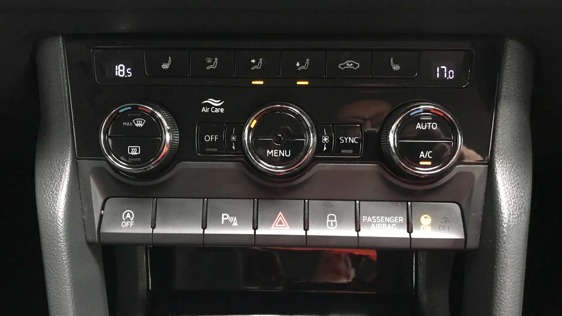 2018 SKODA KAROQ 2018 SKODA KAROQ