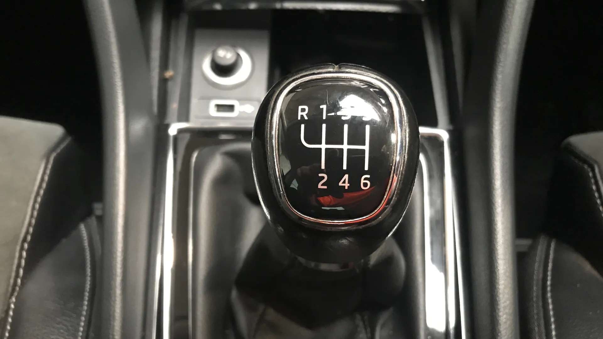 2018 SKODA KAROQ 2018 SKODA KAROQ