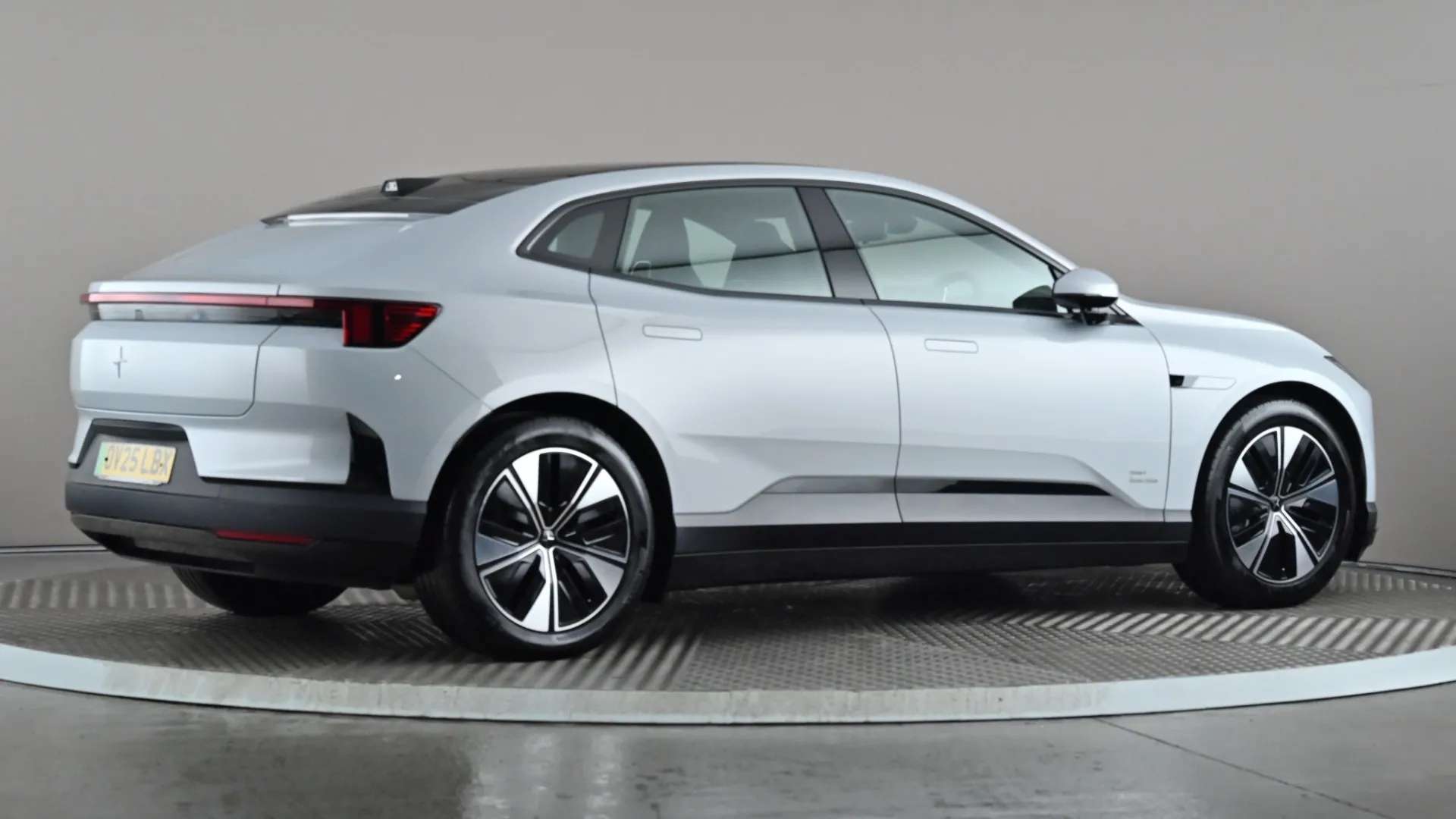 2025 POLESTAR 4 2025 POLESTAR 4