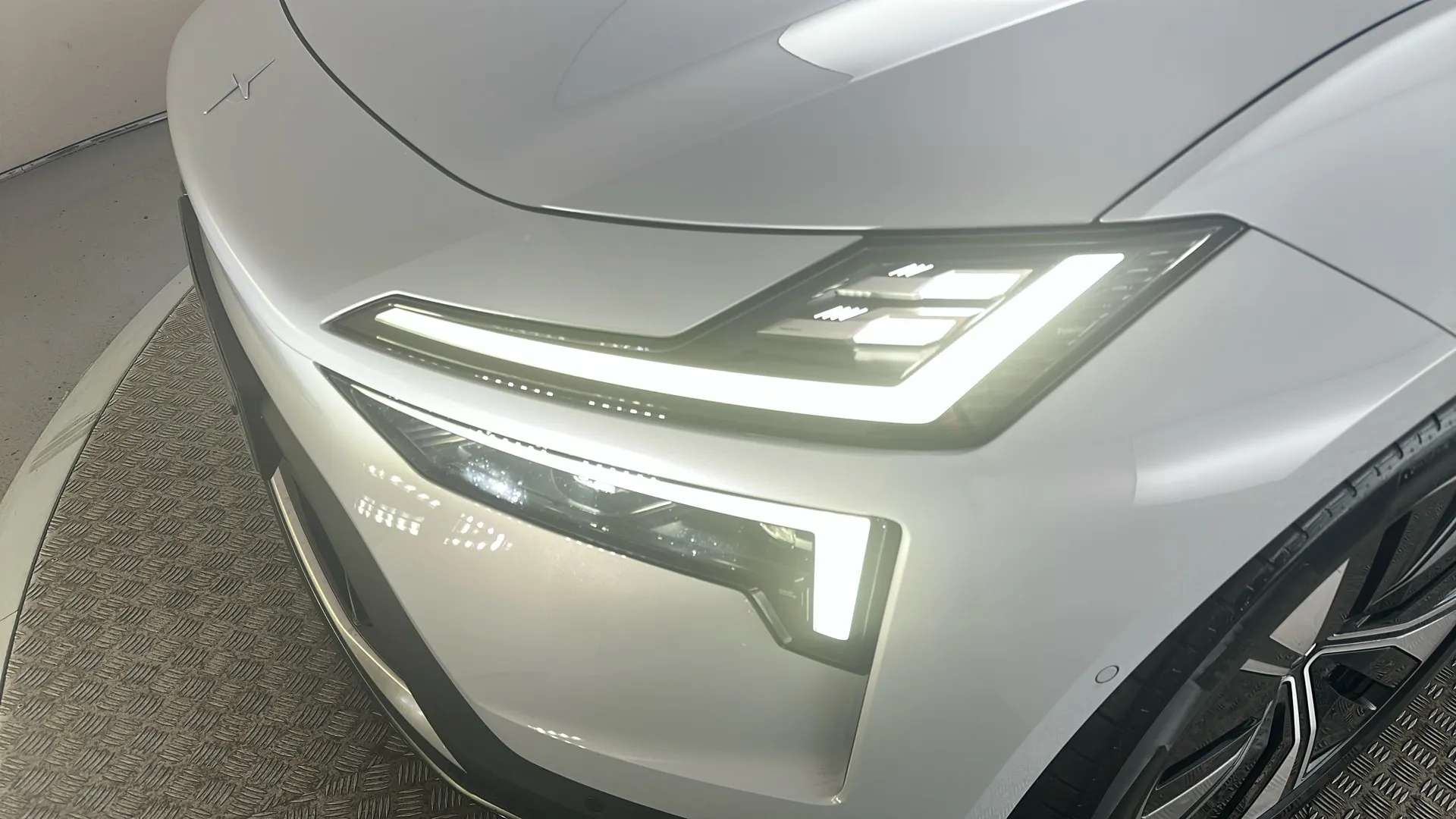 2025 POLESTAR 4 2025 POLESTAR 4