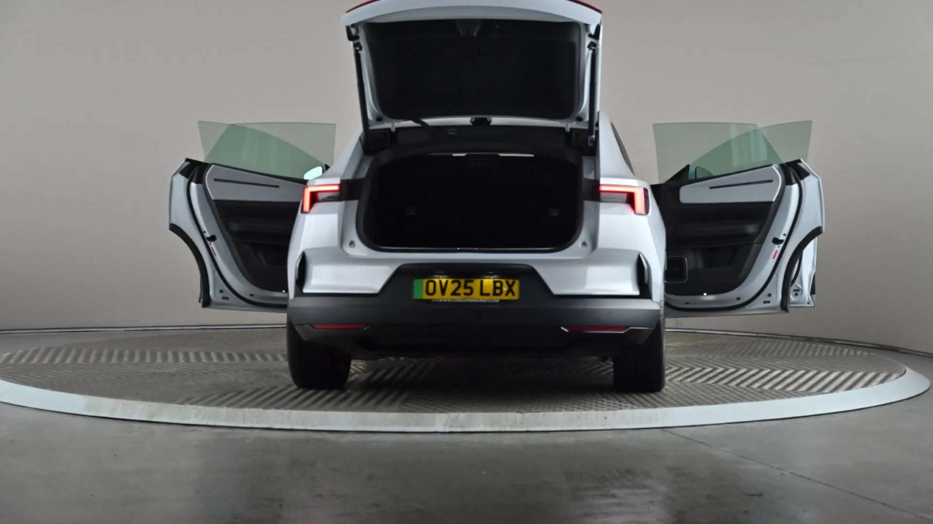 2025 POLESTAR 4 2025 POLESTAR 4