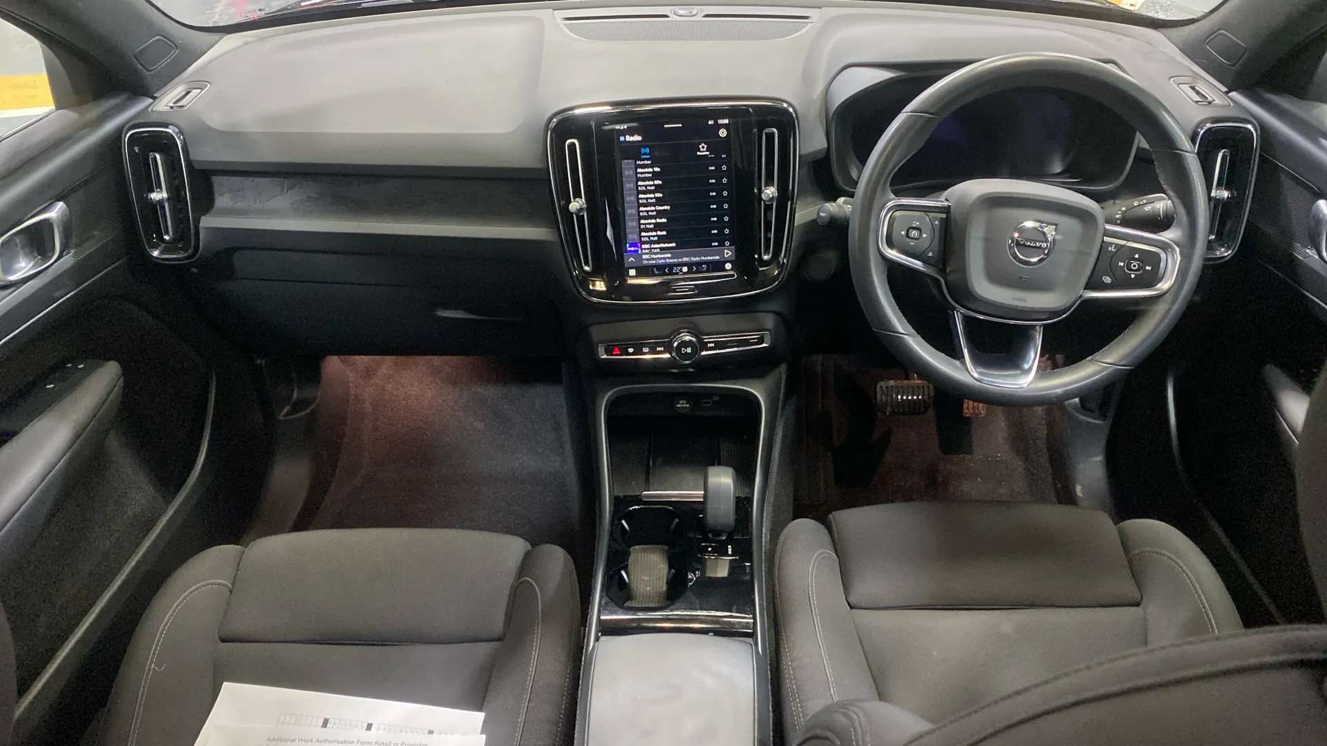 A 2023 VOLVO C40 170kW Recharge Core 69kWh Auto A 2023 VOLVO C40 170kW Recharge Core 69kWh Auto