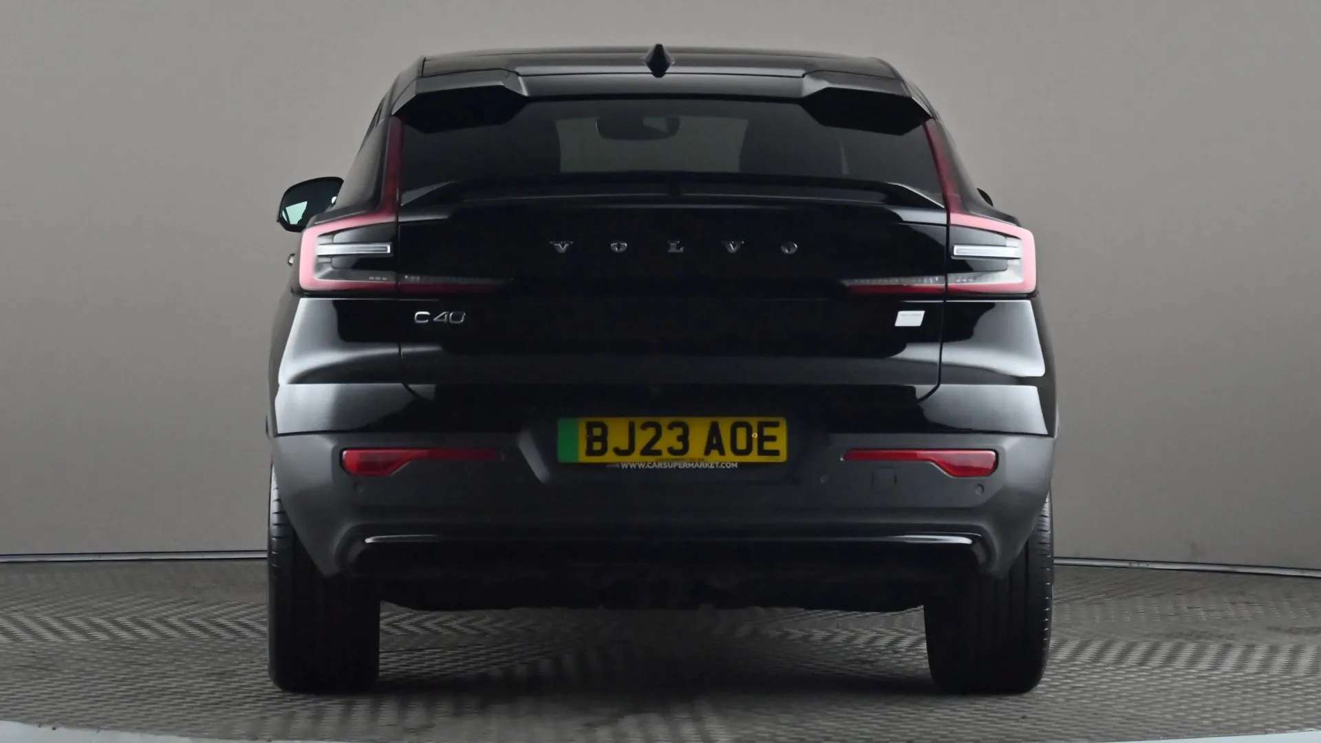 2023 VOLVO C40 2023 VOLVO C40