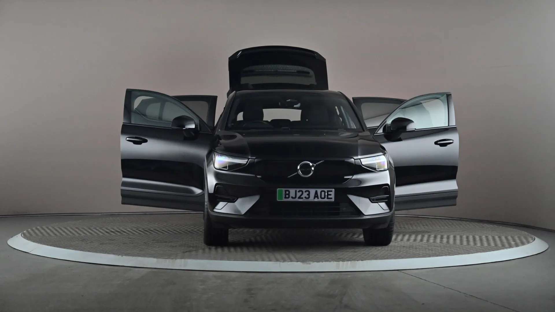 2023 VOLVO C40 2023 VOLVO C40