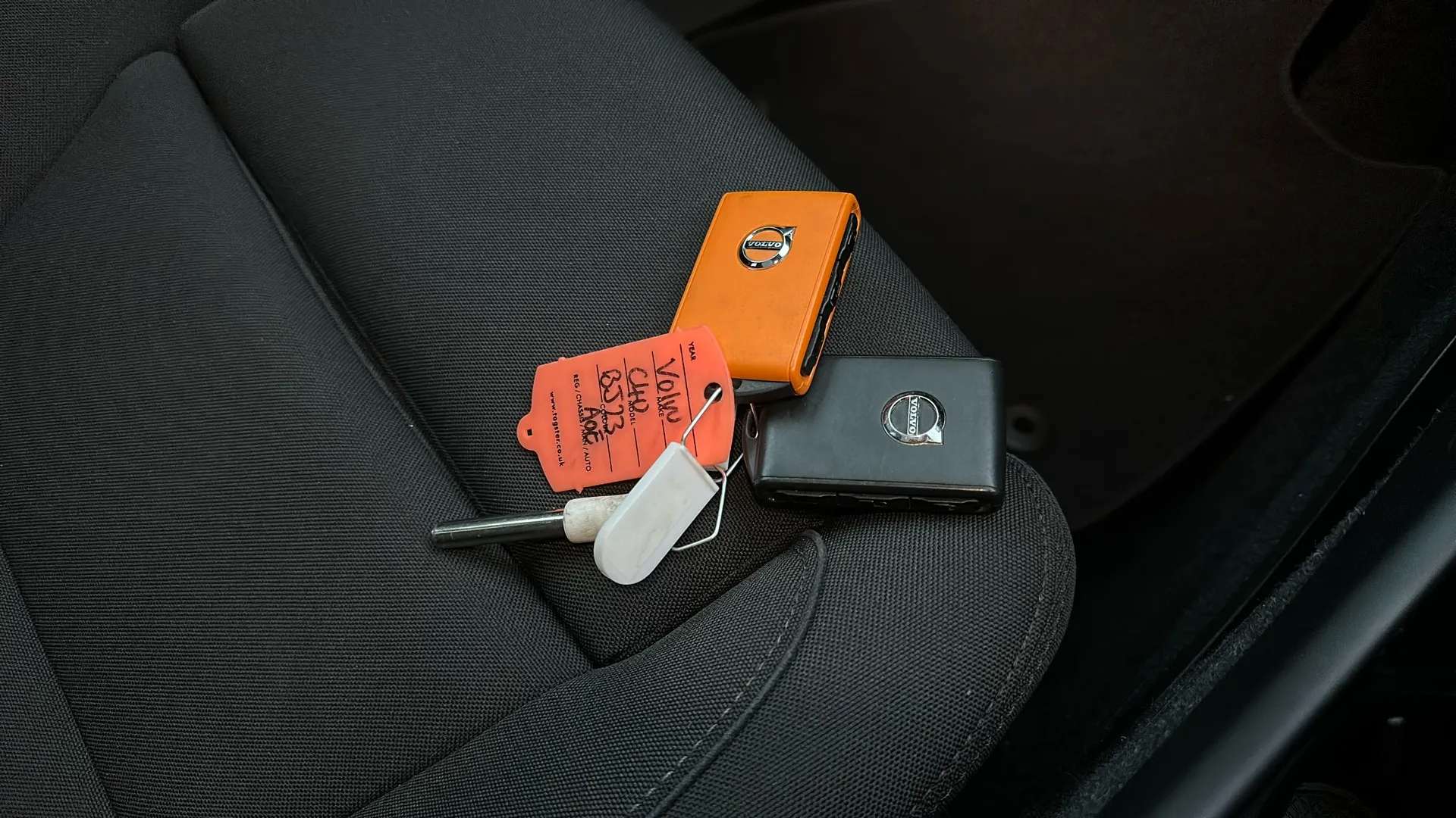 2023 VOLVO C40 2023 VOLVO C40