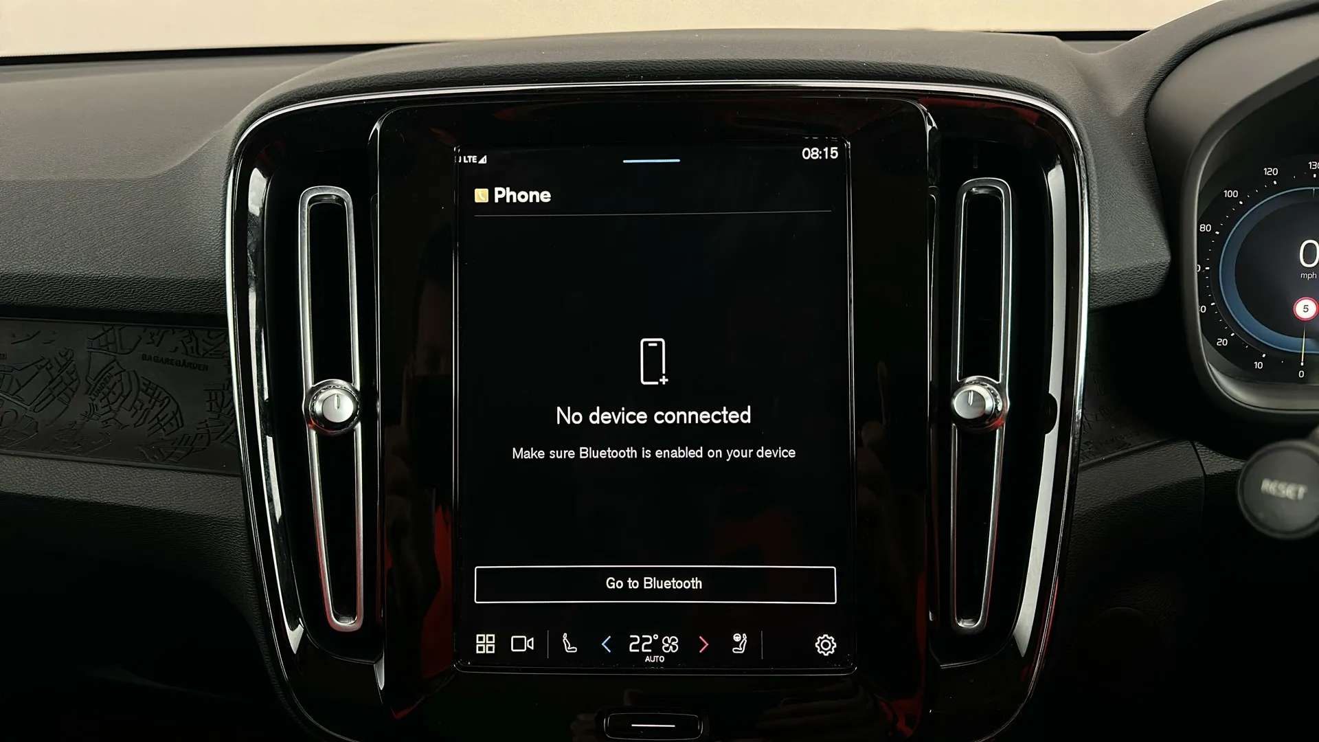 2023 VOLVO C40 2023 VOLVO C40