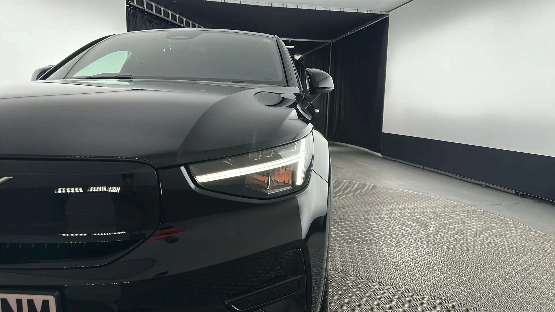 2023 VOLVO C40 2023 VOLVO C40