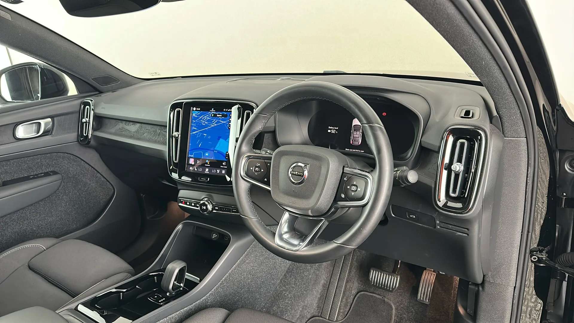 2023 VOLVO C40 2023 VOLVO C40