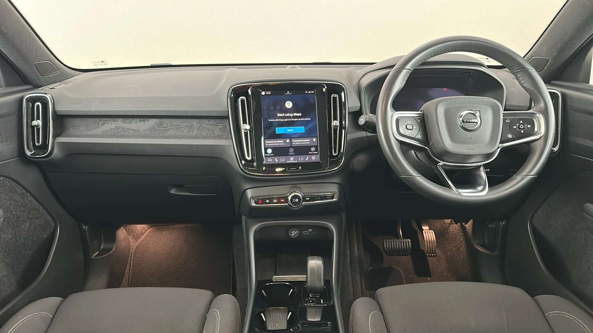 2023 VOLVO C40 2023 VOLVO C40