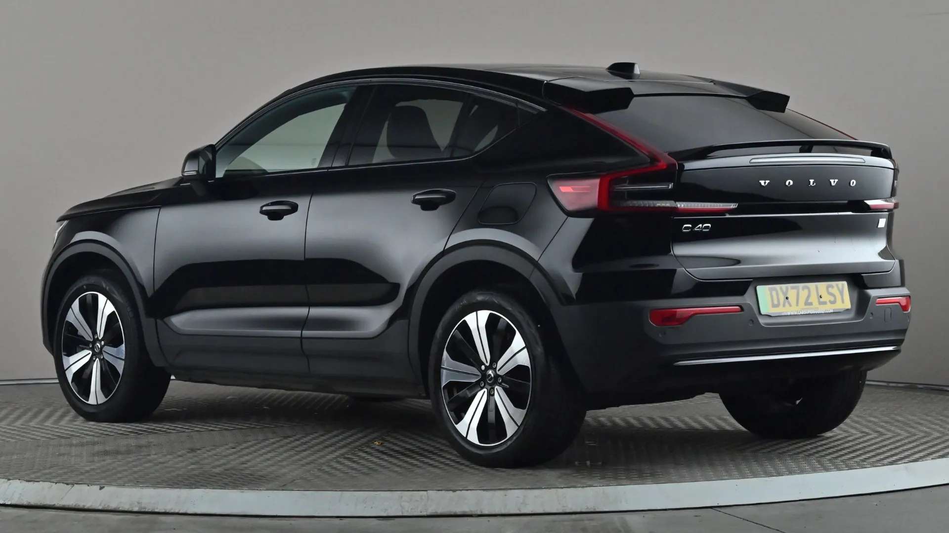 A 2022 VOLVO C40 170kW Recharge Core 69kWh Auto A 2022 VOLVO C40 170kW Recharge Core 69kWh Auto