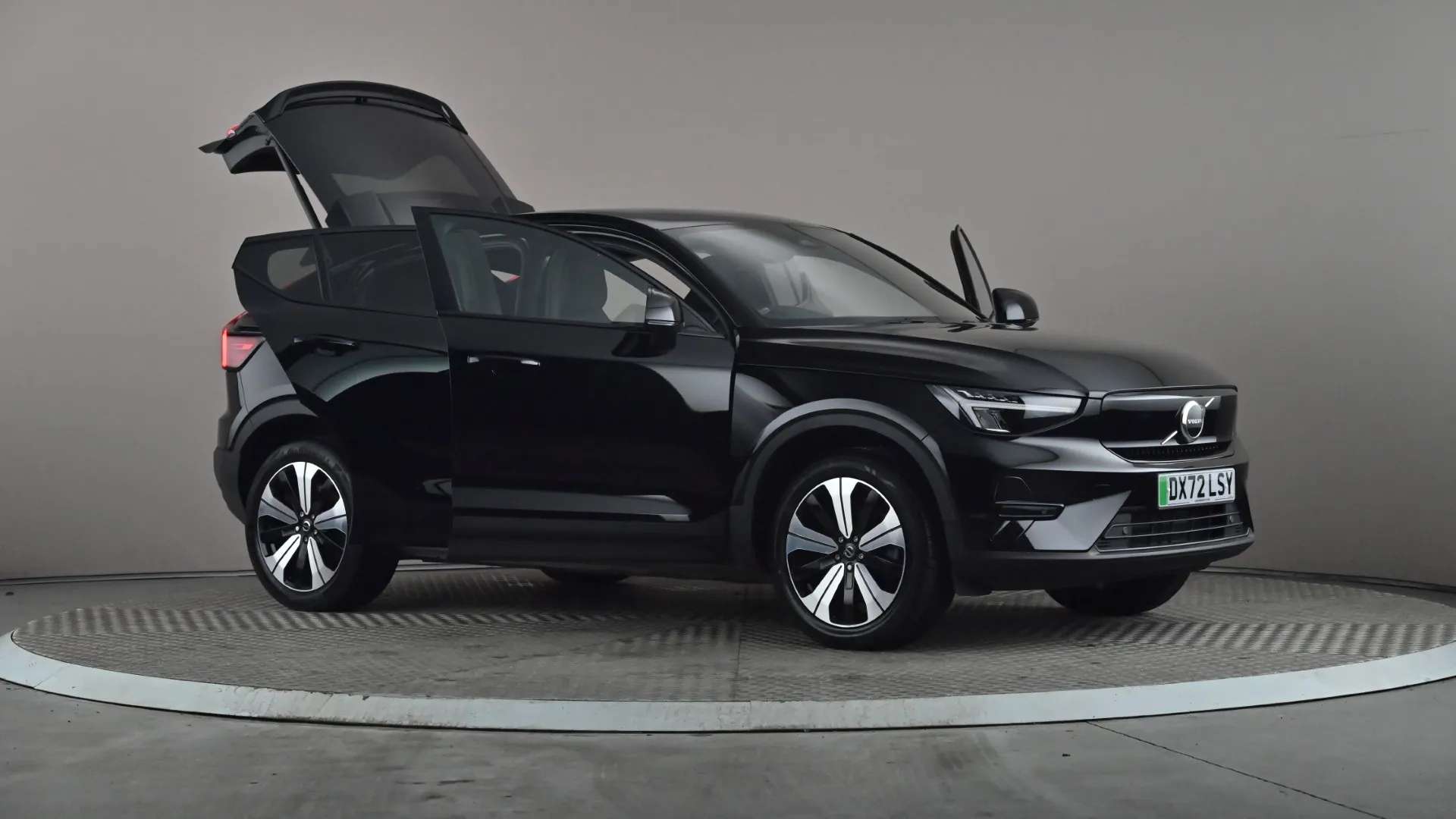 2022 VOLVO C40 2022 VOLVO C40