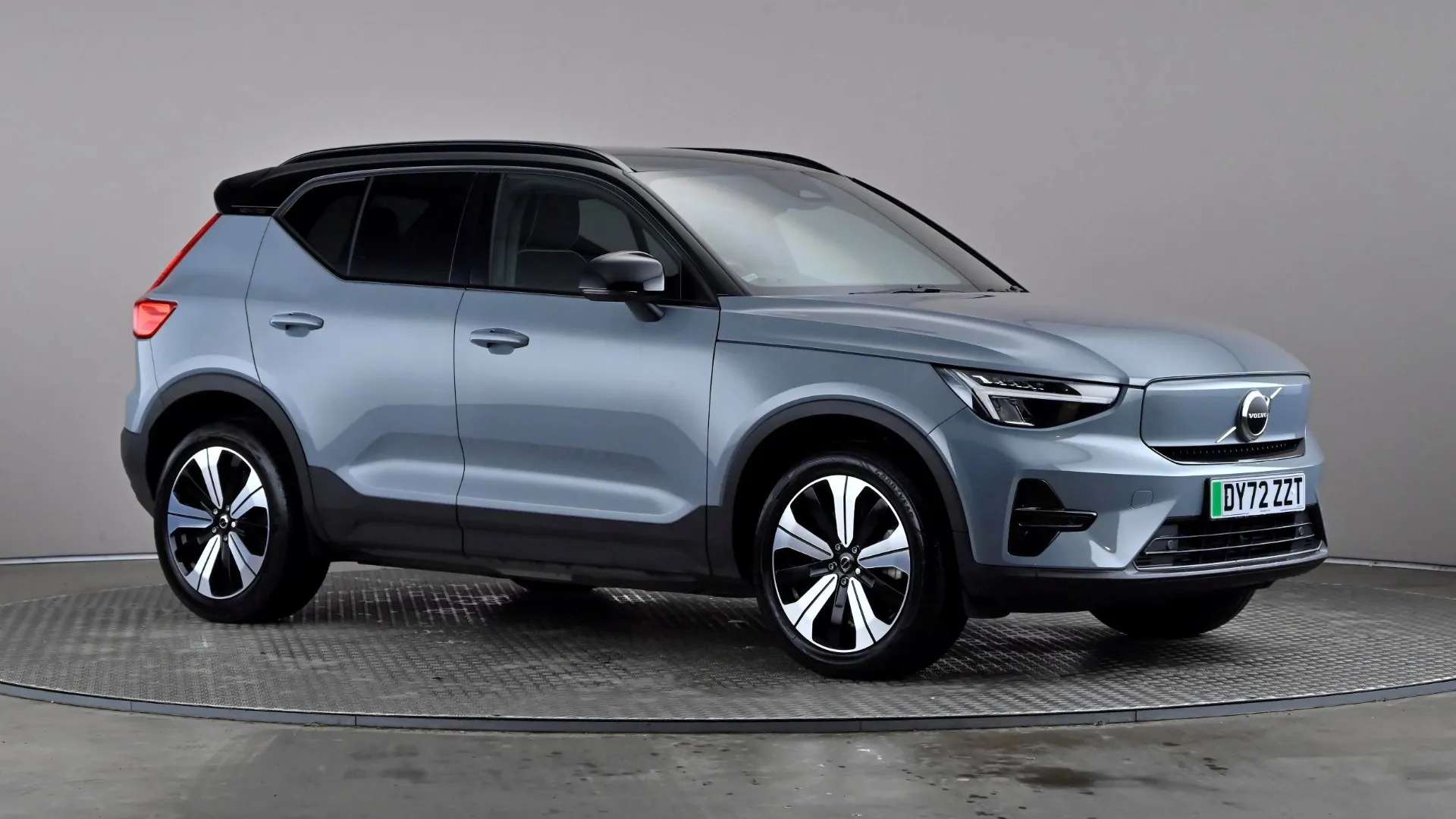 A 2022 VOLVO XC40 170kW Recharge Core 69kWh Auto A 2022 VOLVO XC40 170kW Recharge Core 69kWh Auto
