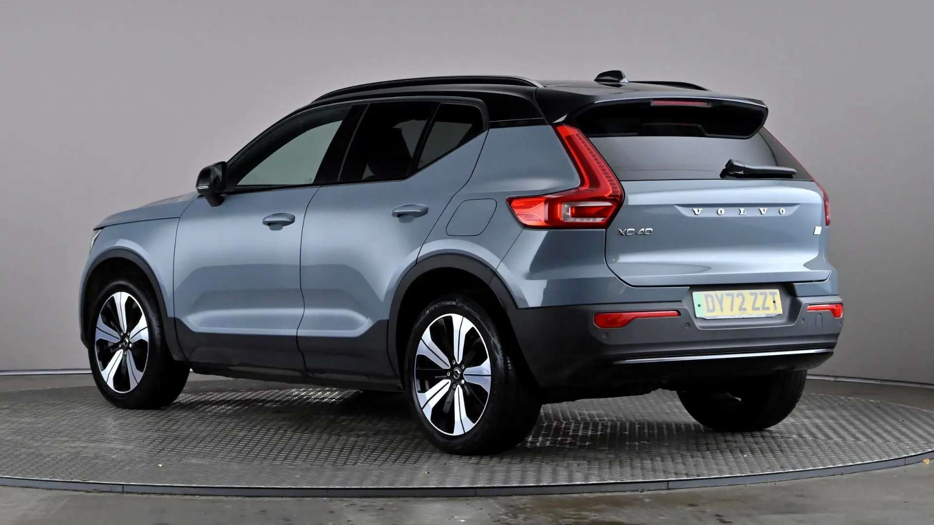 A 2022 VOLVO XC40 170kW Recharge Core 69kWh Auto A 2022 VOLVO XC40 170kW Recharge Core 69kWh Auto