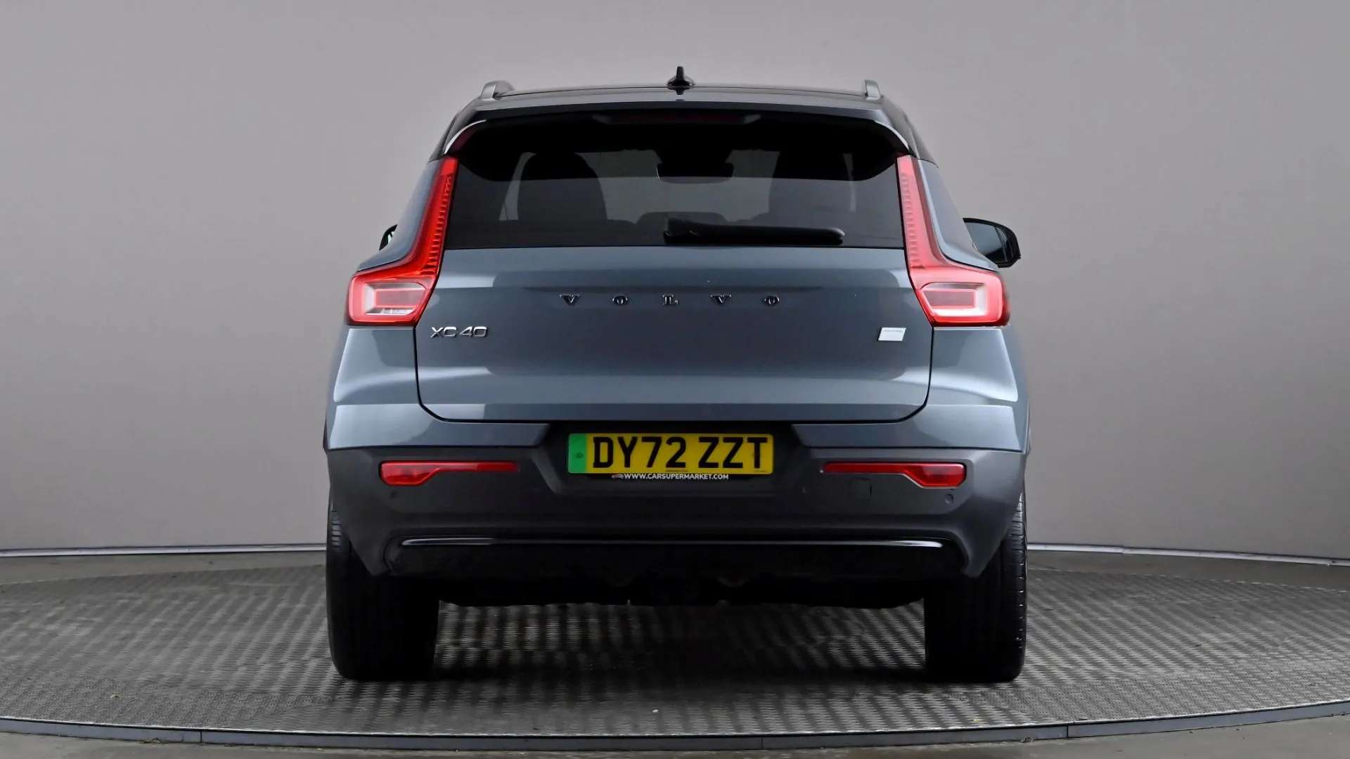 2022 VOLVO XC40 2022 VOLVO XC40