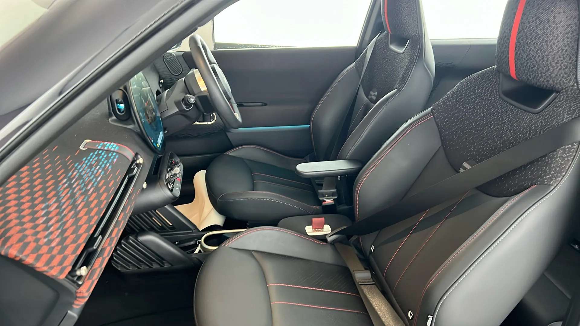 2025 MINI COOPER 2025 MINI COOPER