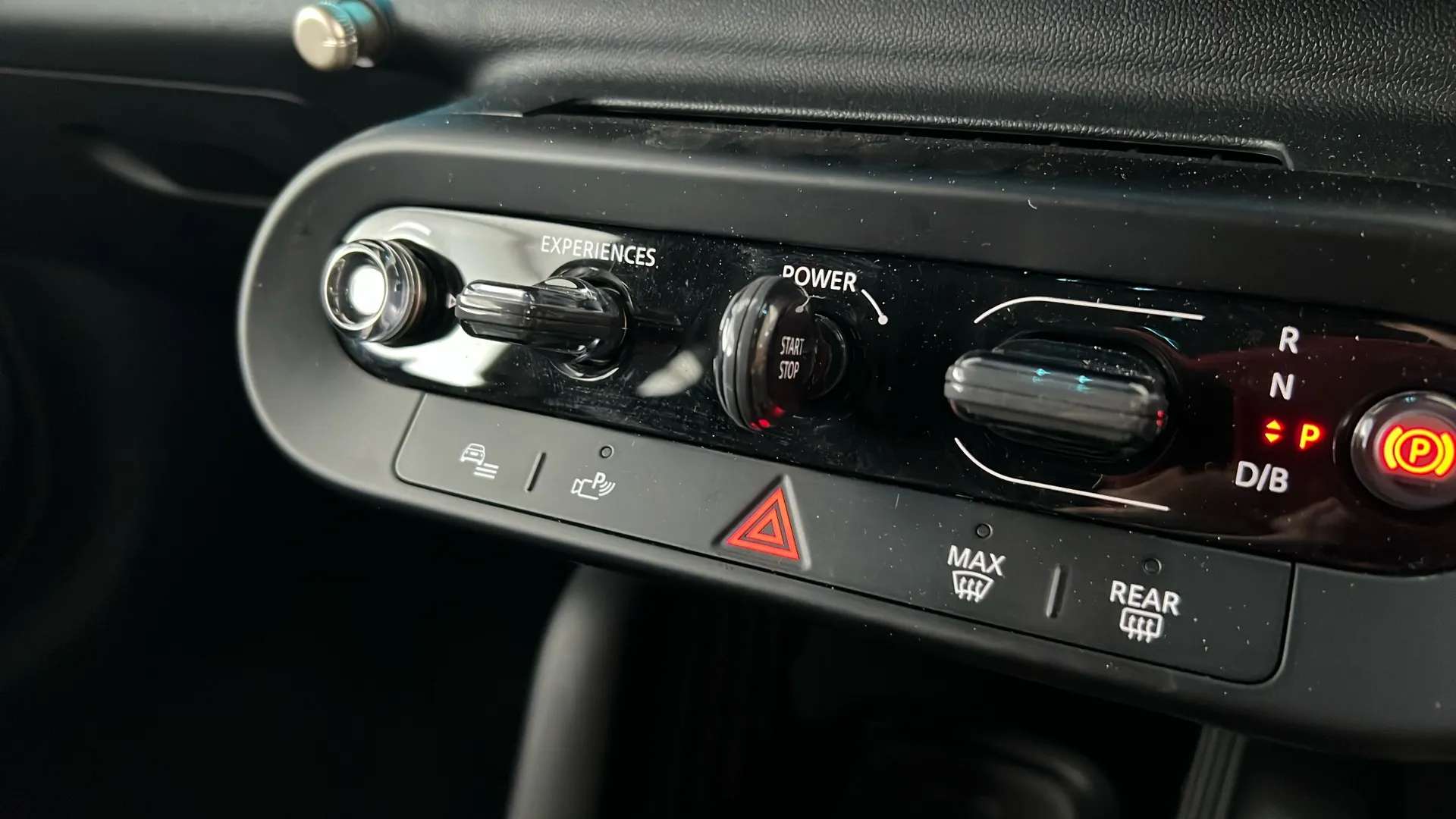 2025 MINI COOPER 2025 MINI COOPER