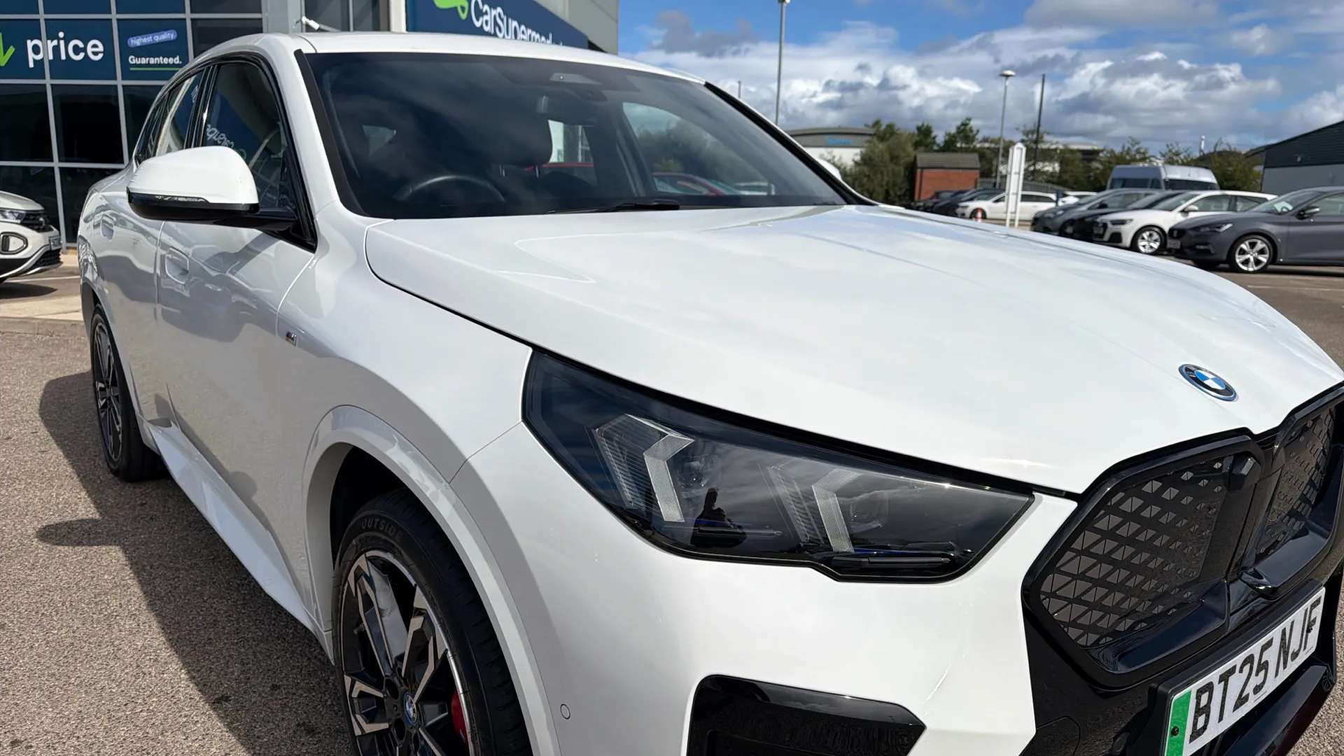 2025 BMW IX2 2025 BMW IX2