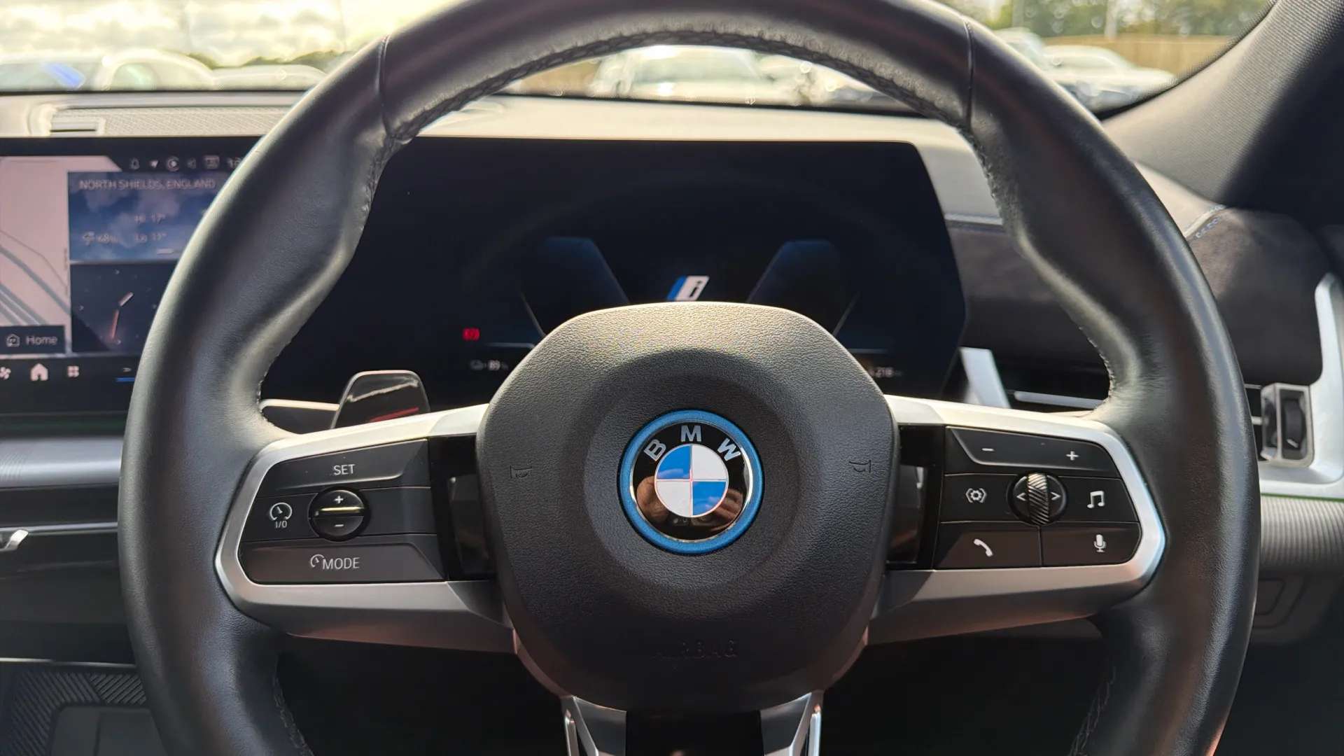 2025 BMW IX2 2025 BMW IX2