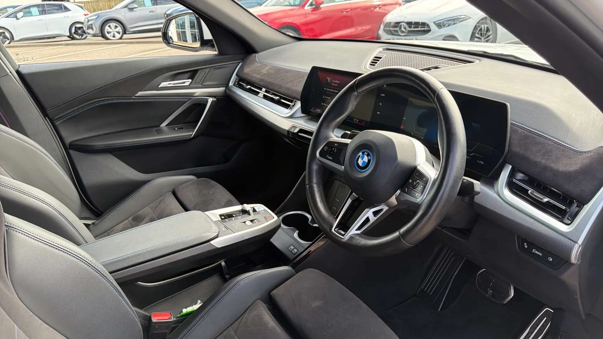 2025 BMW IX2 2025 BMW IX2