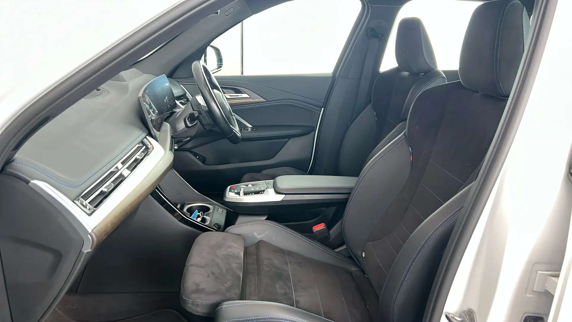 2023 BMW IX1 2023 BMW IX1