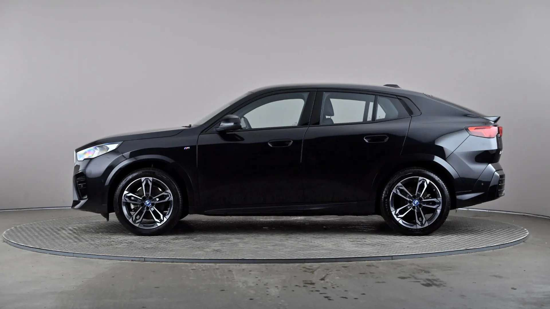 A 2024 BMW IX2 230kW xDrive30 M Sport 65kWh Auto A 2024 BMW IX2 230kW xDrive30 M Sport 65kWh Auto