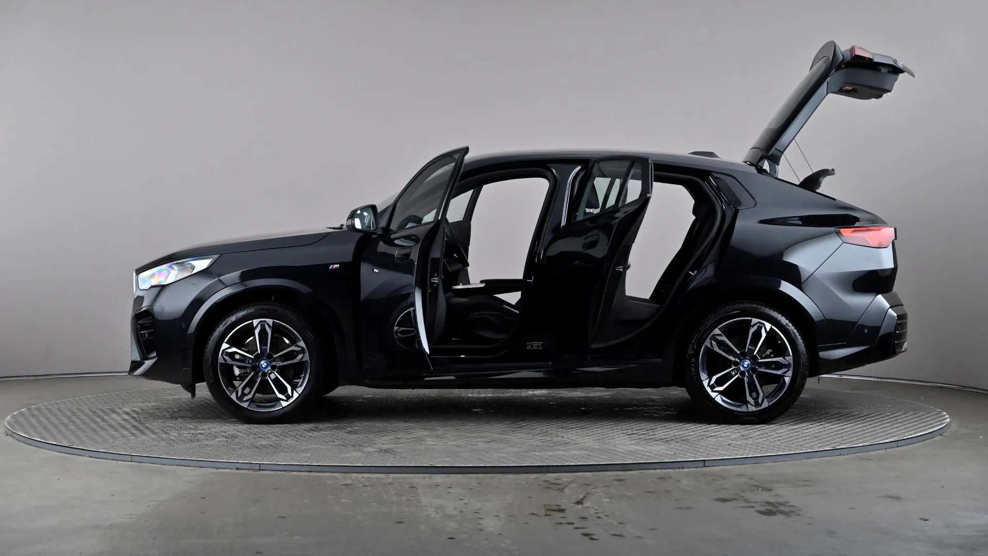 2024 BMW IX2 2024 BMW IX2