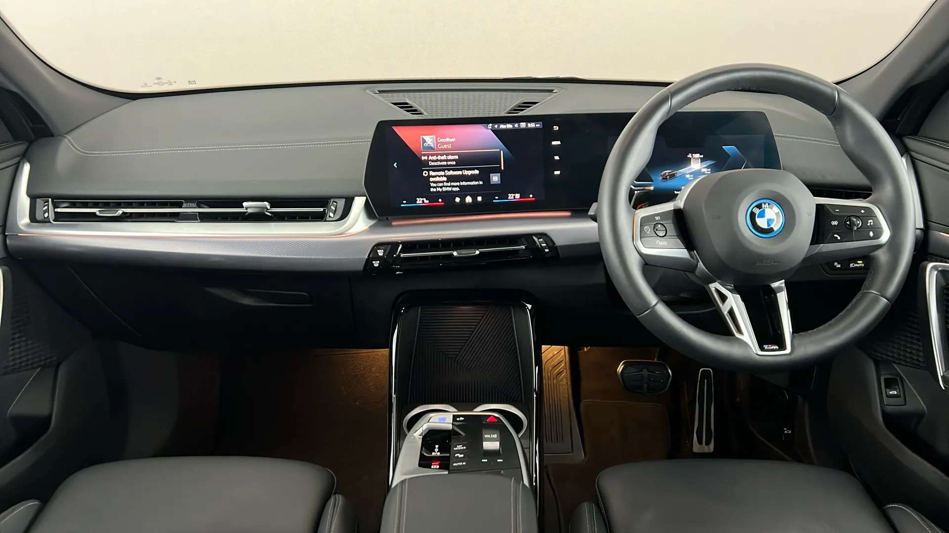 2024 BMW IX2 2024 BMW IX2