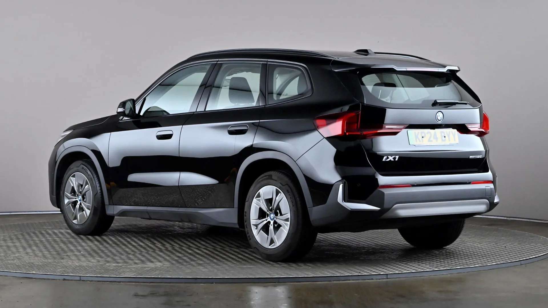 2024 BMW IX1 2024 BMW IX1