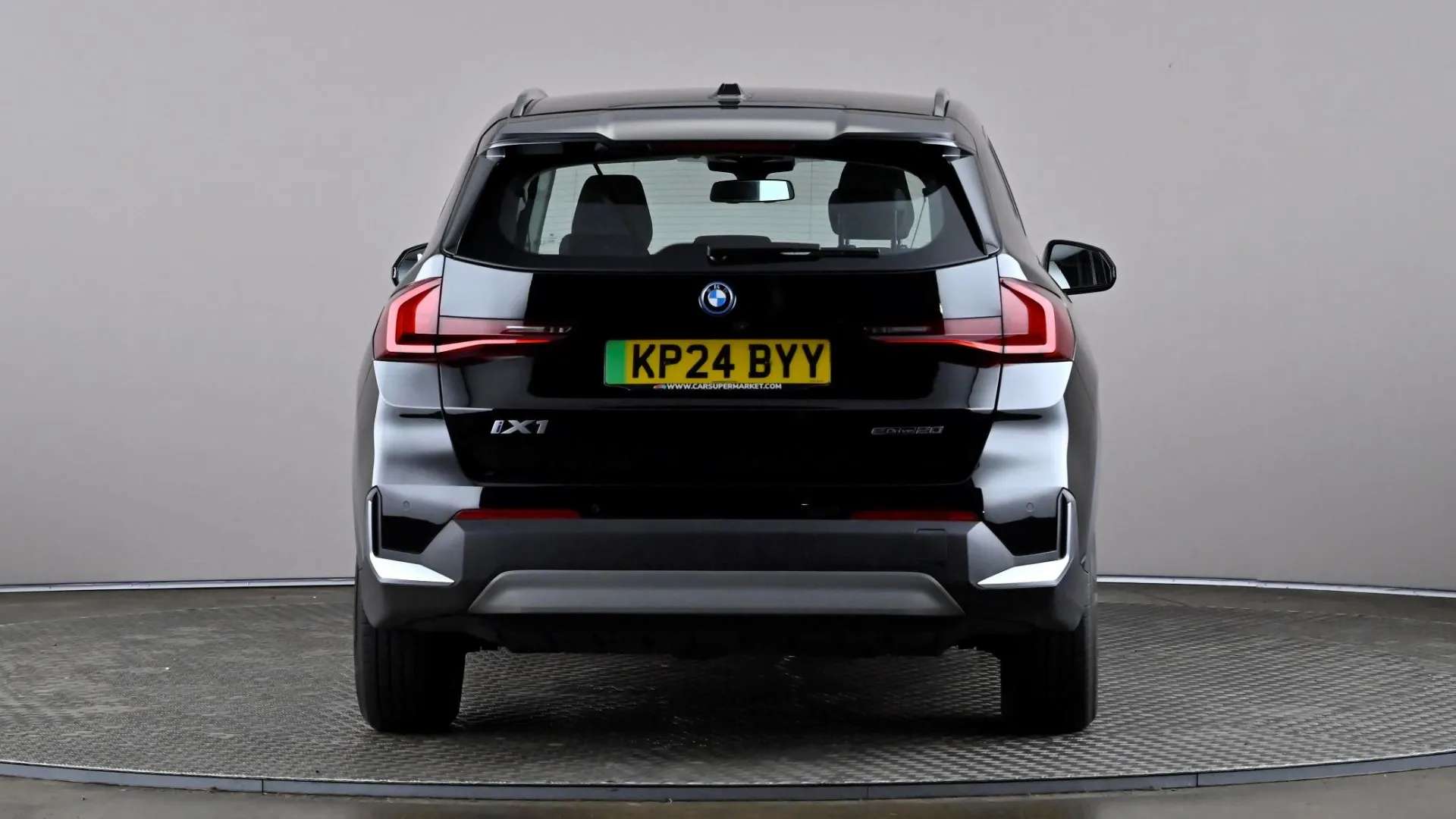 2024 BMW IX1 2024 BMW IX1