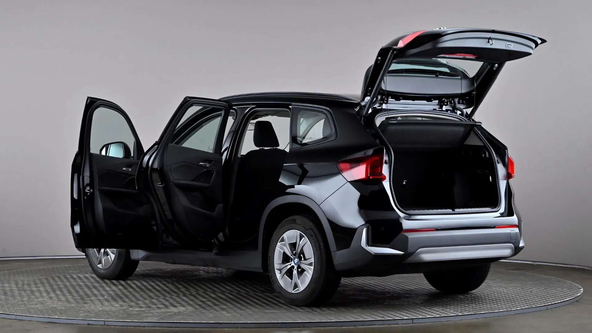 2024 BMW IX1 2024 BMW IX1