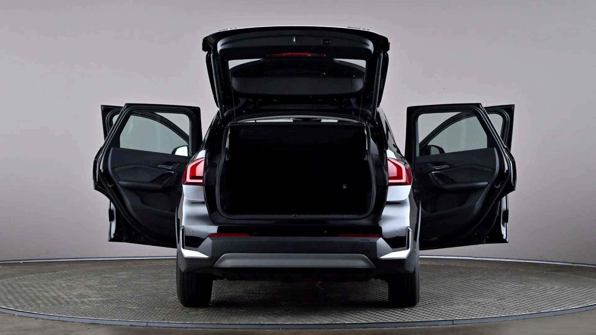 2024 BMW IX1 2024 BMW IX1