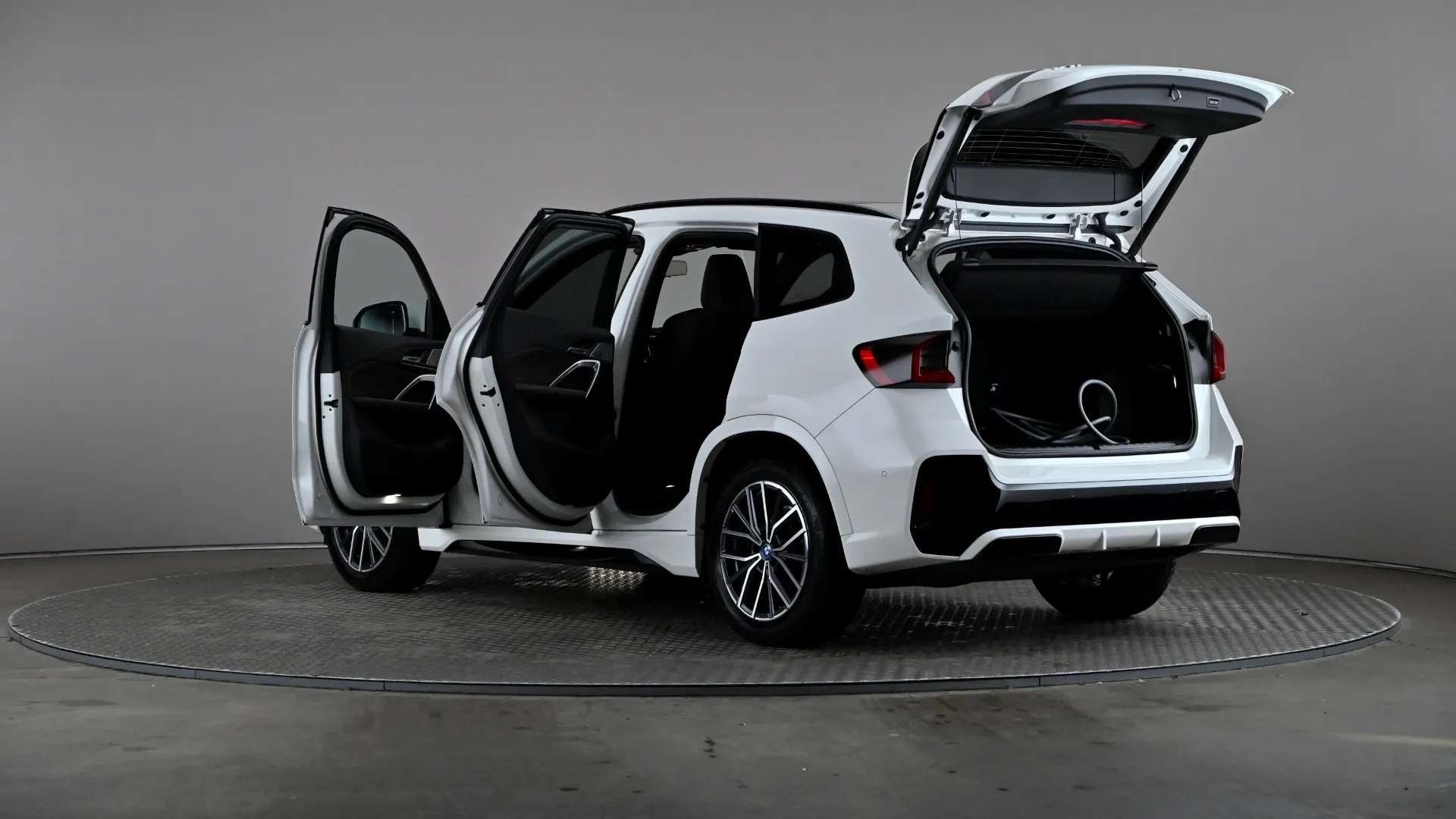 2024 BMW IX1 2024 BMW IX1