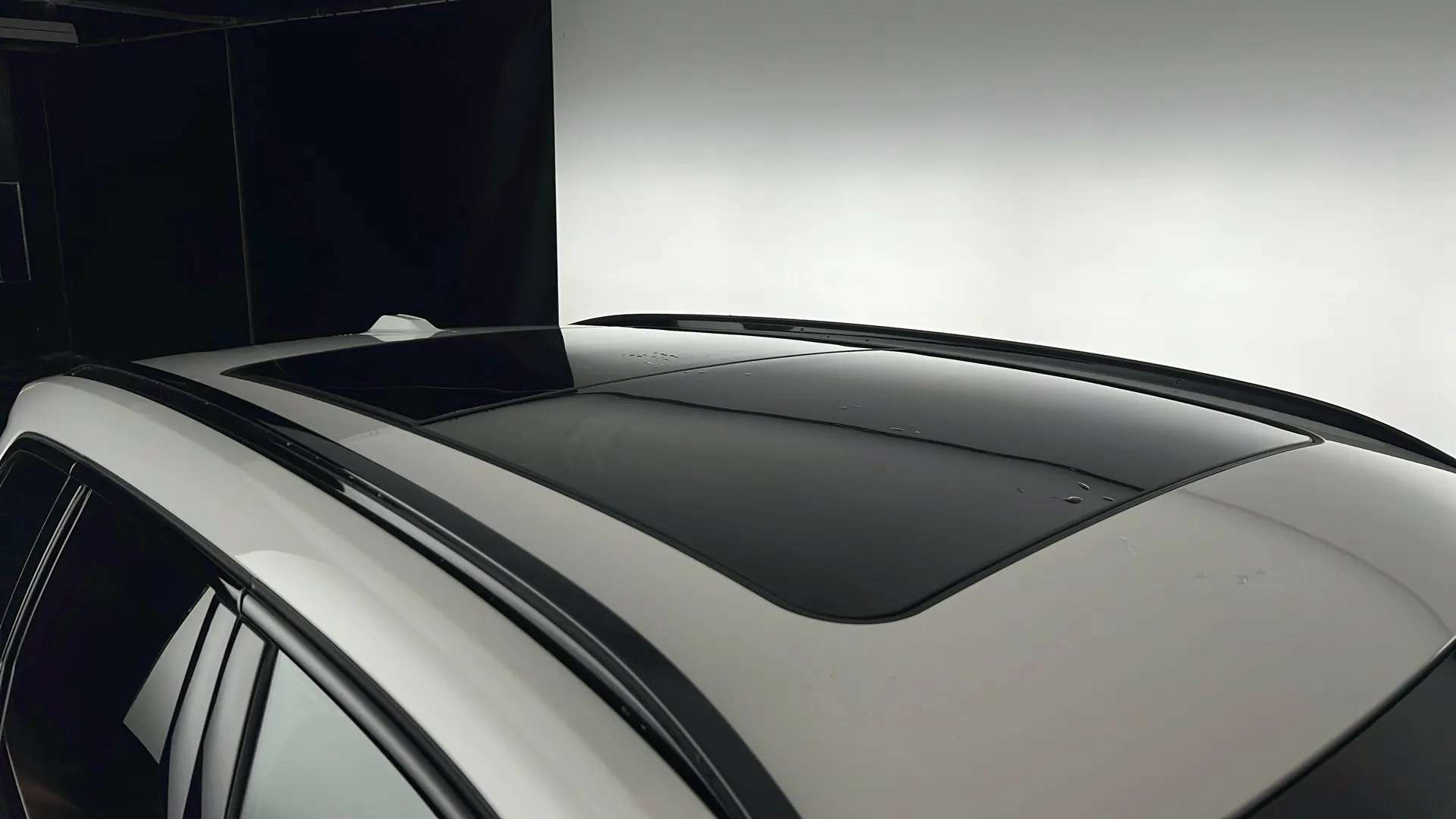 2024 BMW IX1 2024 BMW IX1