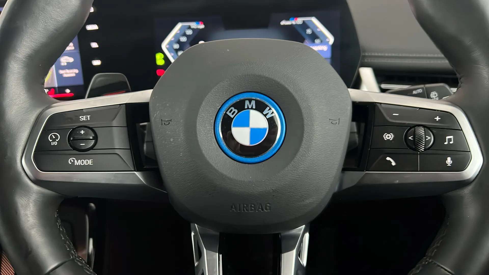 2024 BMW IX1 2024 BMW IX1