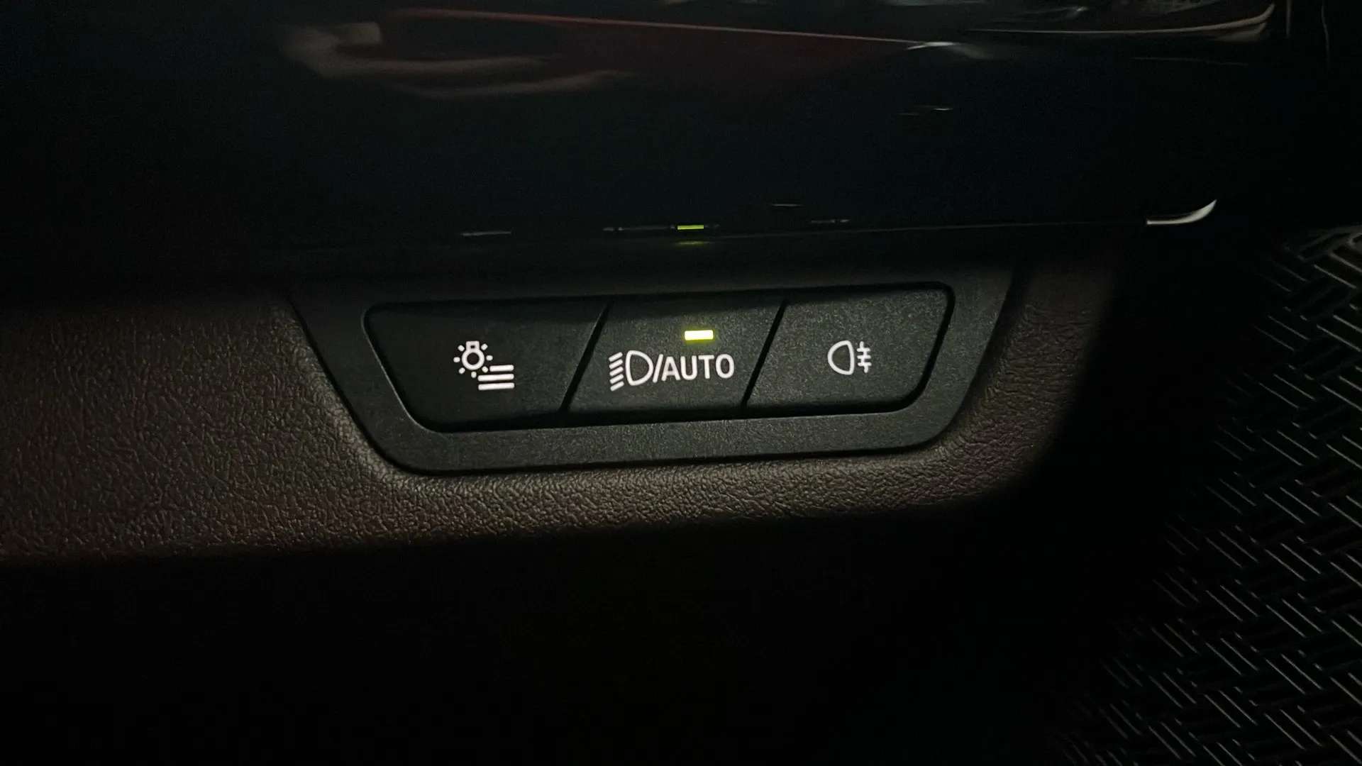 2024 BMW IX1 2024 BMW IX1