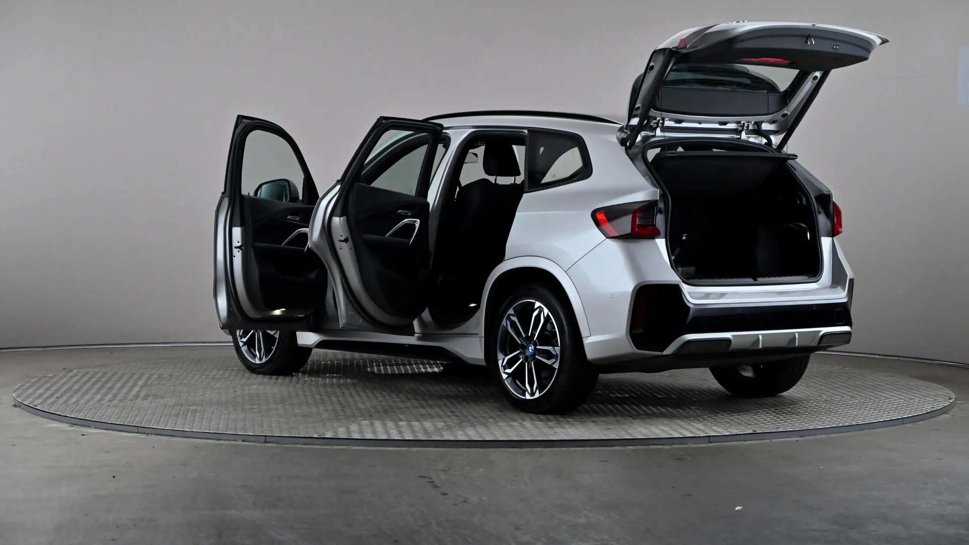 2023 BMW IX1 2023 BMW IX1