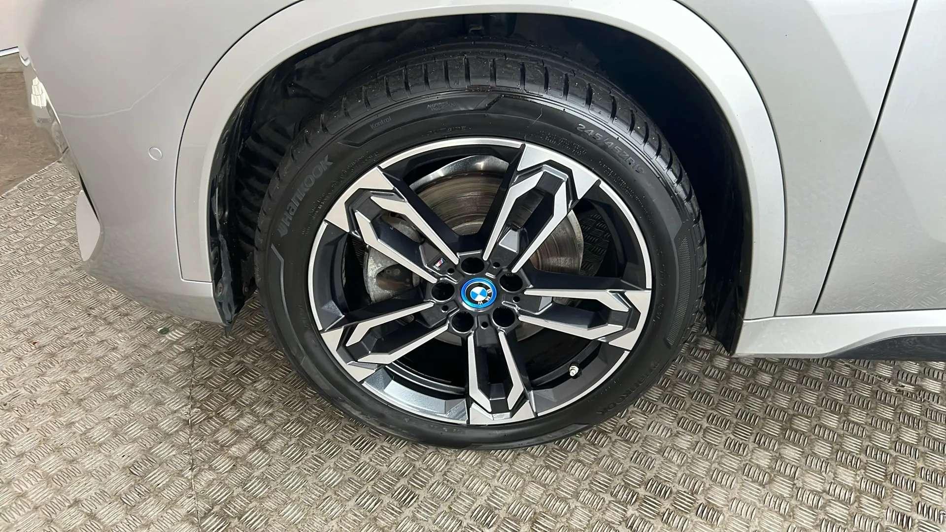 2023 BMW IX1 2023 BMW IX1