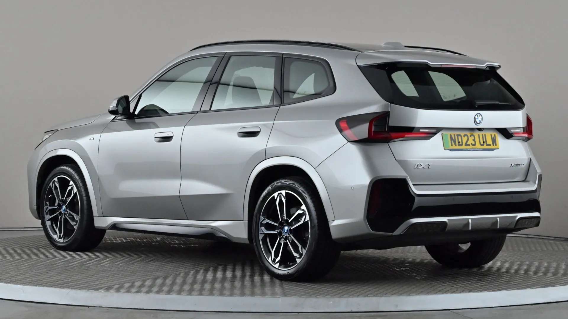 A 2023 BMW IX1 230kW xDrive30 M Sport 65kWh Auto A 2023 BMW IX1 230kW xDrive30 M Sport 65kWh Auto