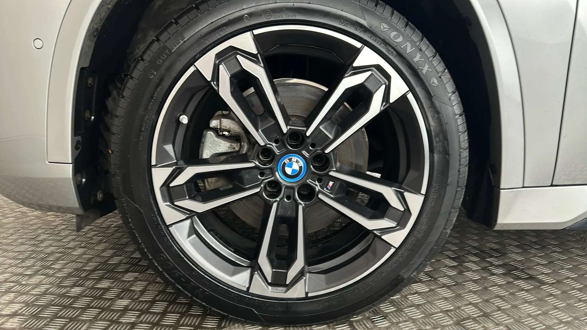 2023 BMW IX1 2023 BMW IX1