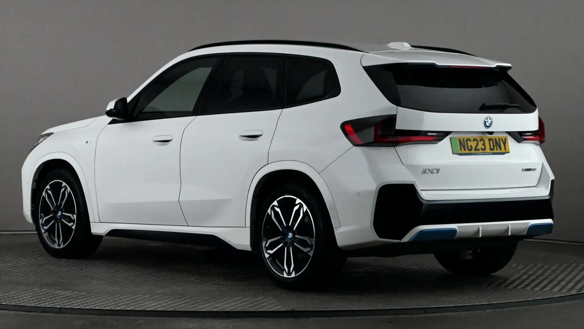 A 2023 BMW IX1 230kW xDrive30 M Sport 65kWh Auto A 2023 BMW IX1 230kW xDrive30 M Sport 65kWh Auto