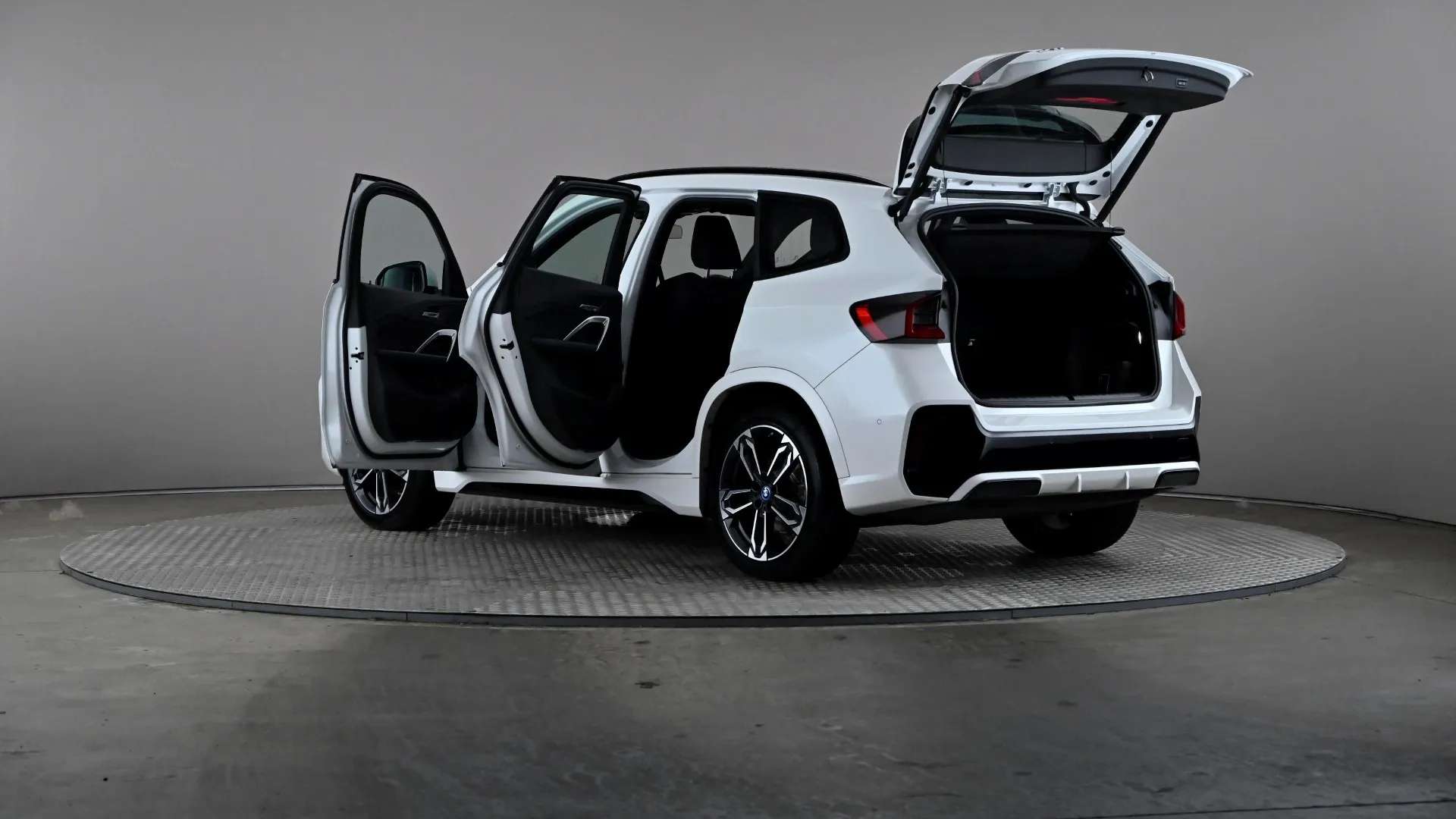 2023 BMW IX1 2023 BMW IX1