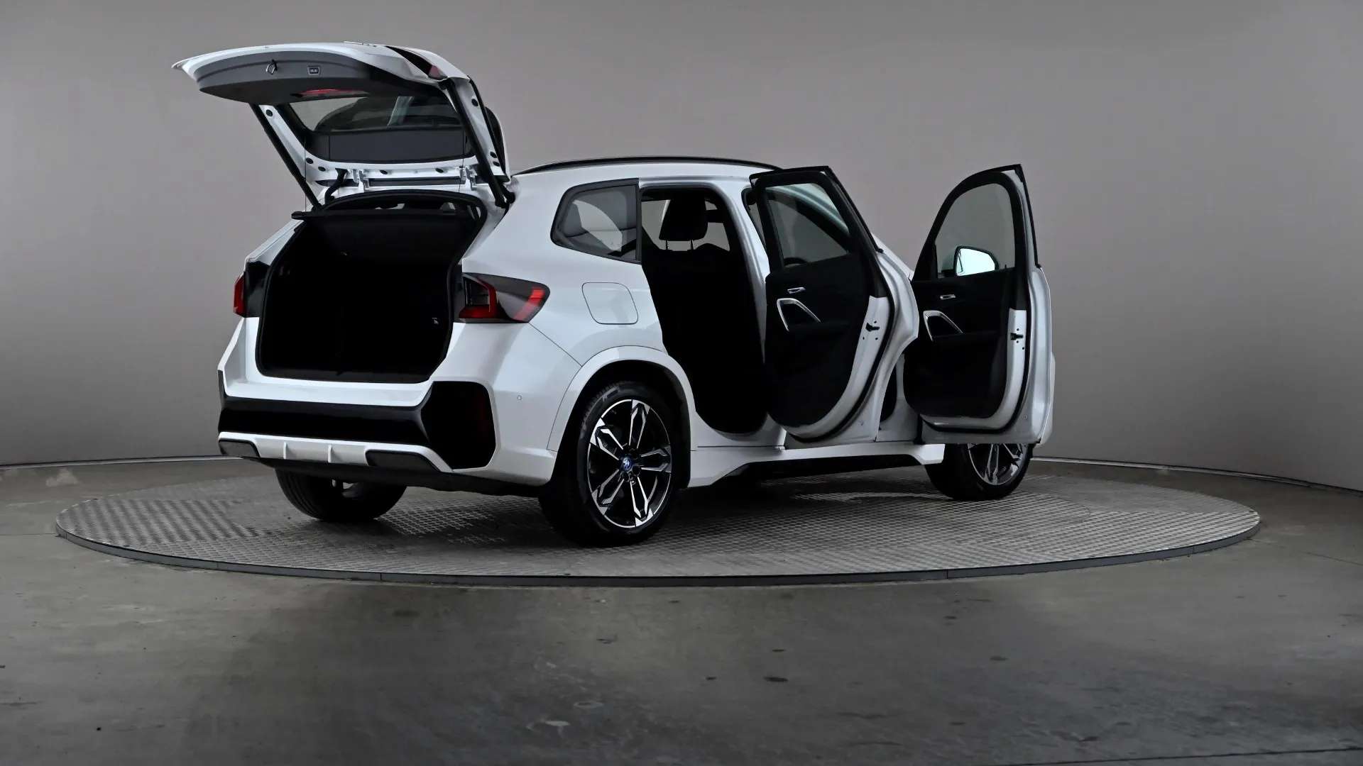 2023 BMW IX1 2023 BMW IX1