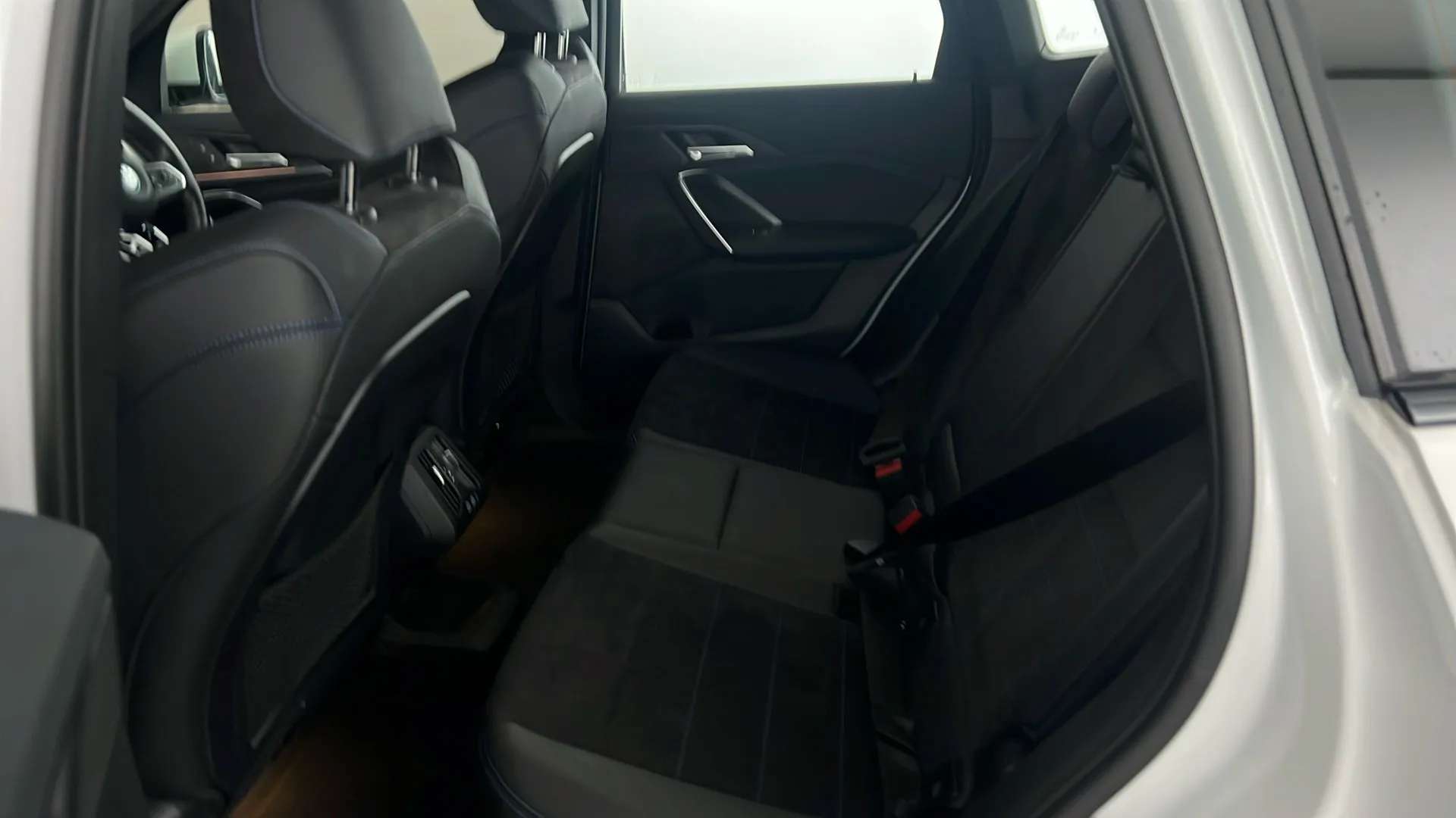 2023 BMW IX1 2023 BMW IX1