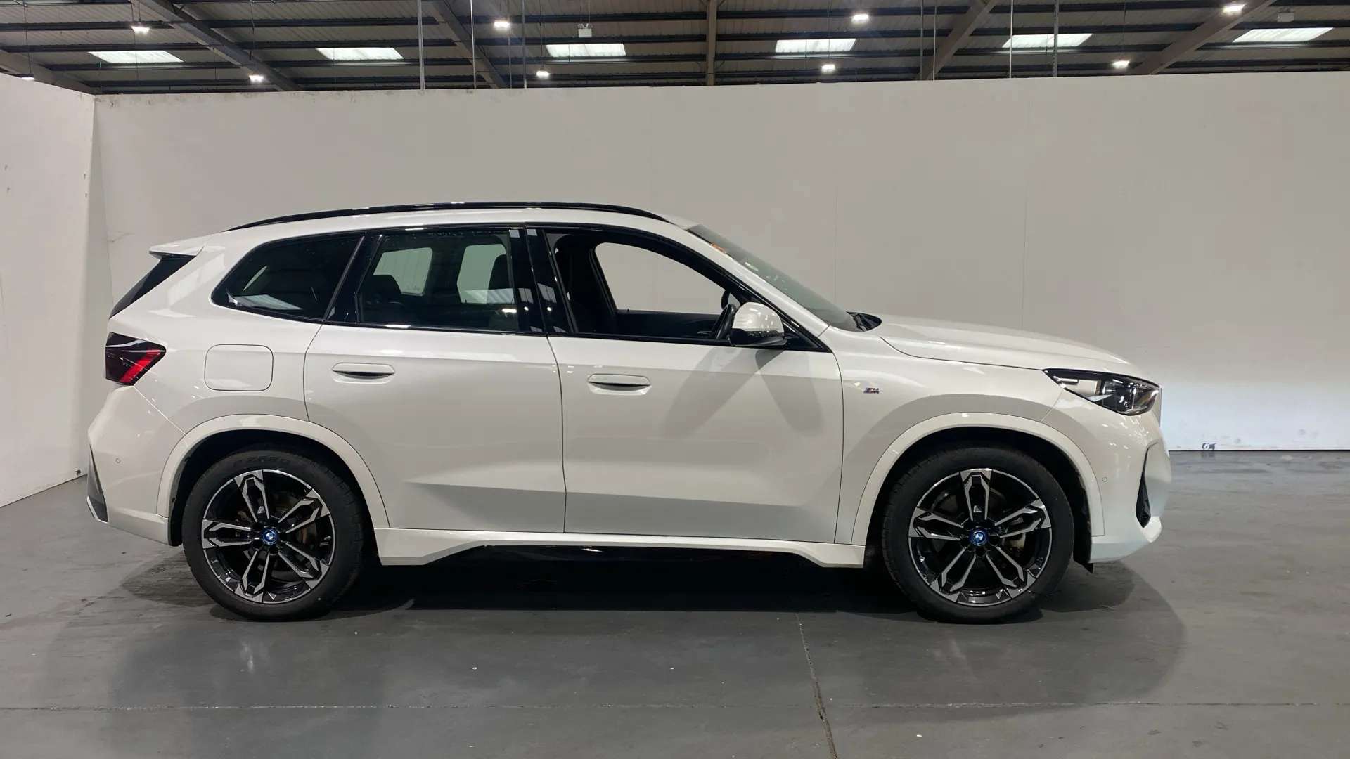 2023 BMW IX1 2023 BMW IX1